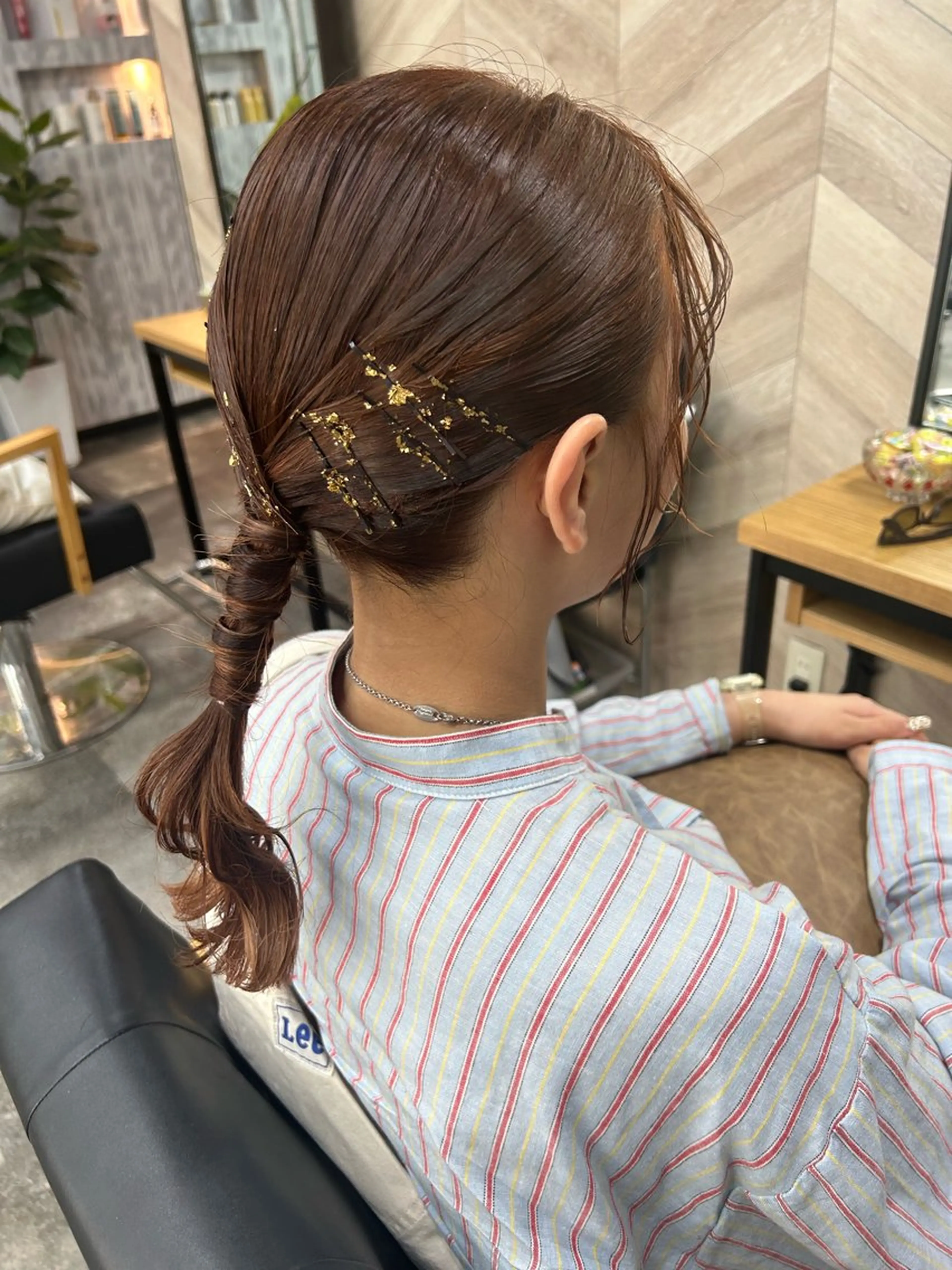セミロング ヘアアレンジ ポニーテール 飯塚 沙衣のヘアスタイル