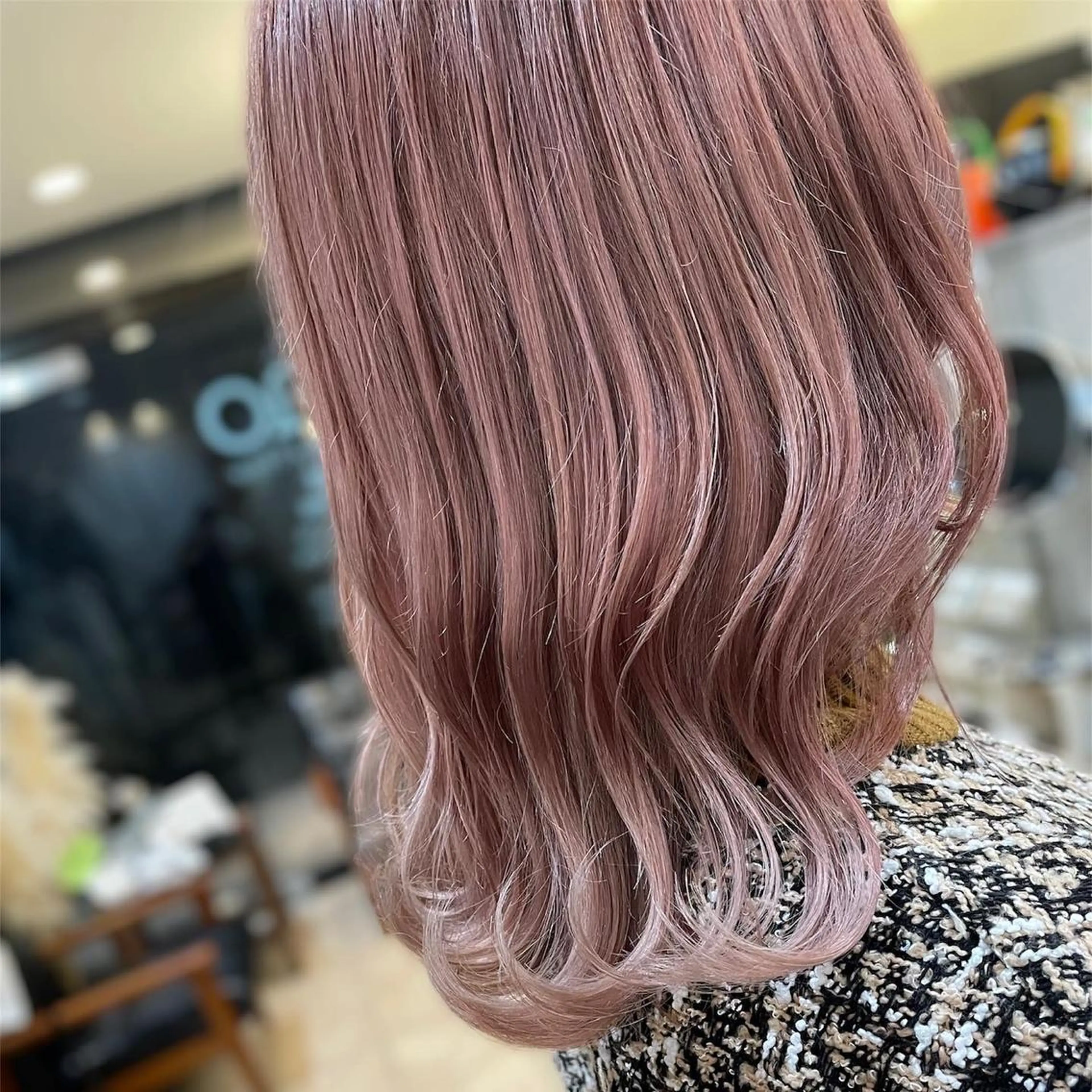 ミディアム カラー ベージュカラー ブリーチ ピンクカラー ピンクベージュ ACTION心斎橋店 Lisaのヘアスタイル