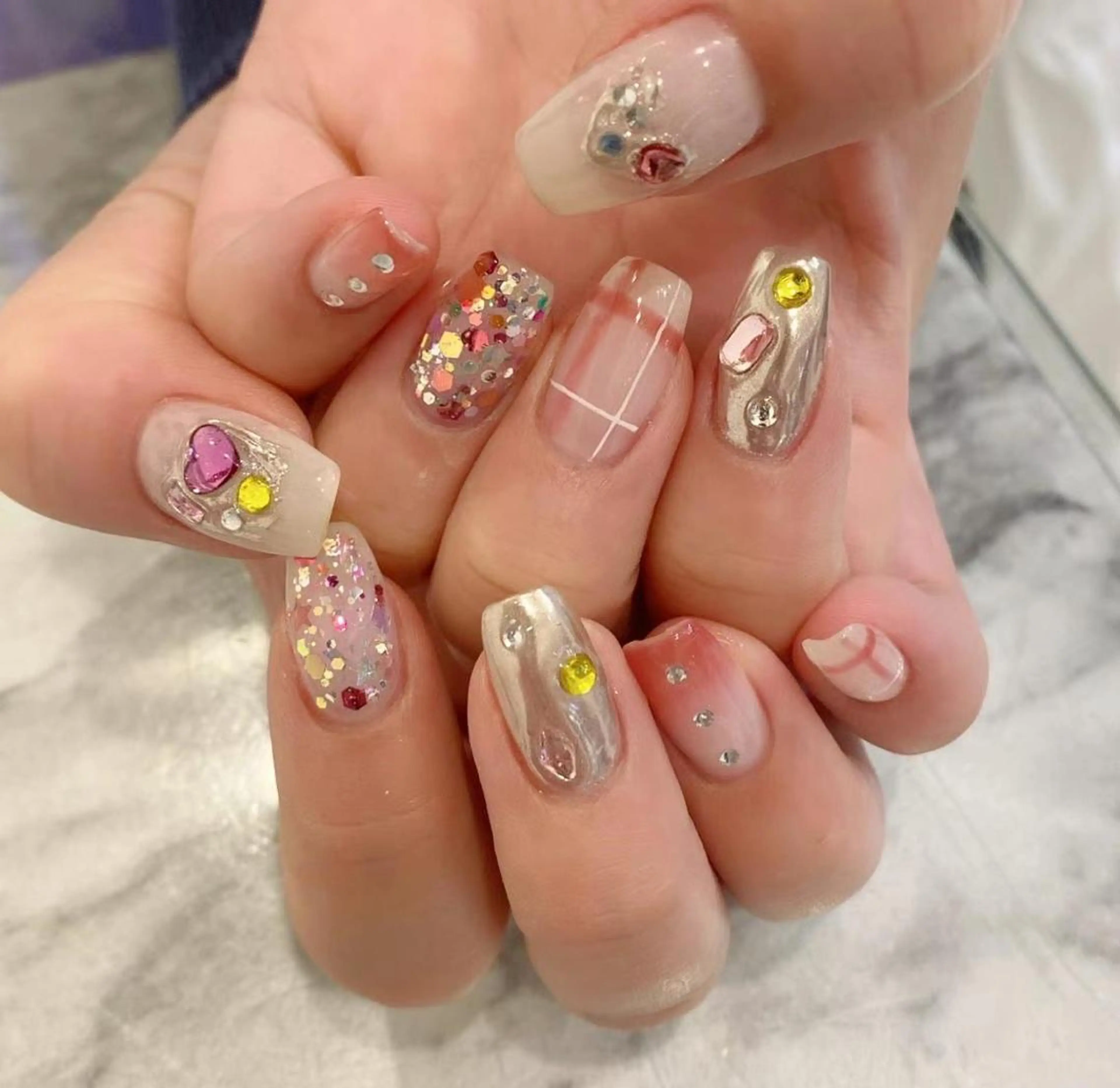 ネイル ドット ハート Babarla Nailのネイルデザイン