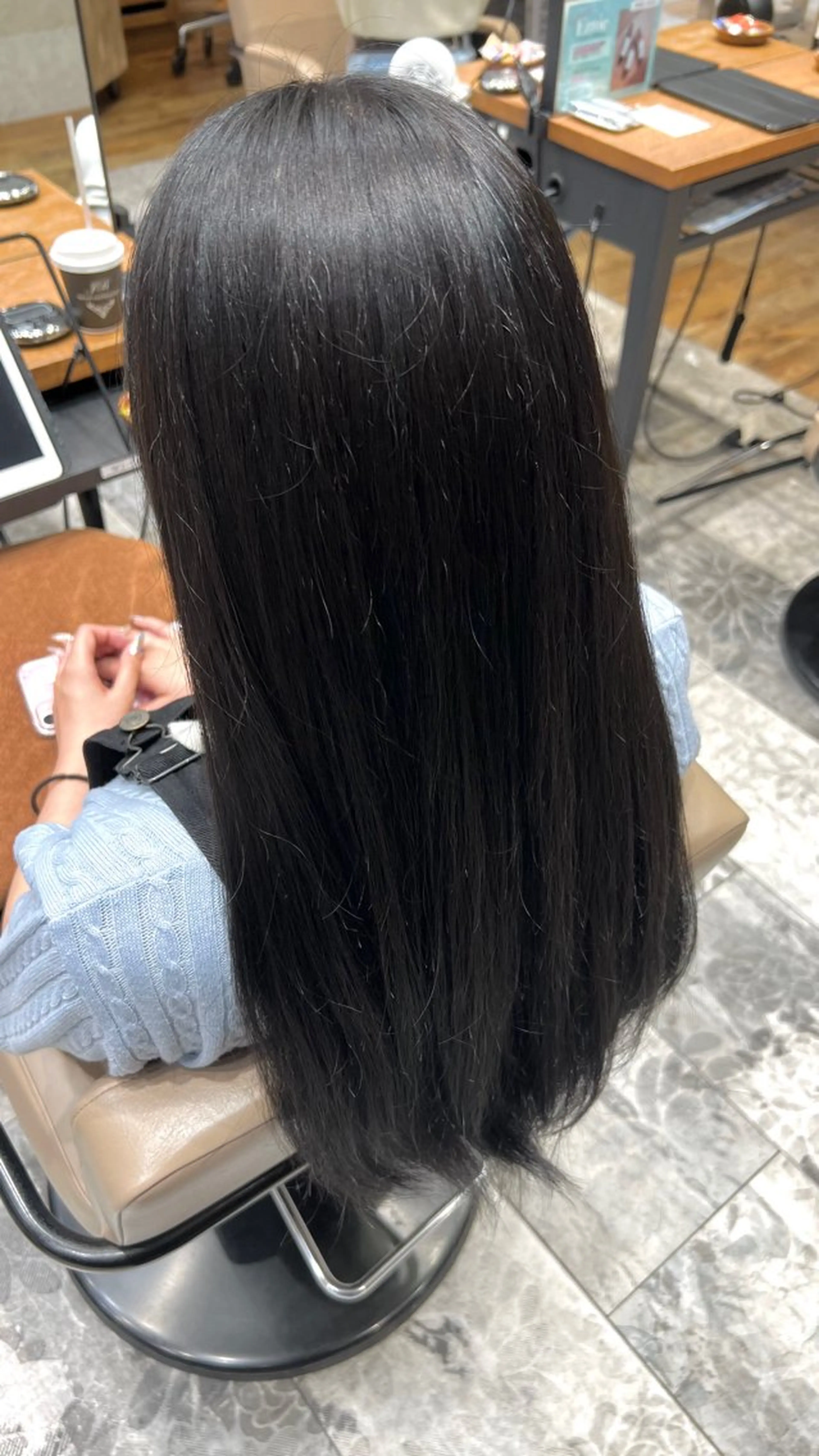 ロング カラー 黒髪 ブルーカラー 透明感カラー AFLOAT RUVUA Smart Salon所属・韓国ヘア🎀/艶髪✨ /めぐみ/新宿のヘアスタイル