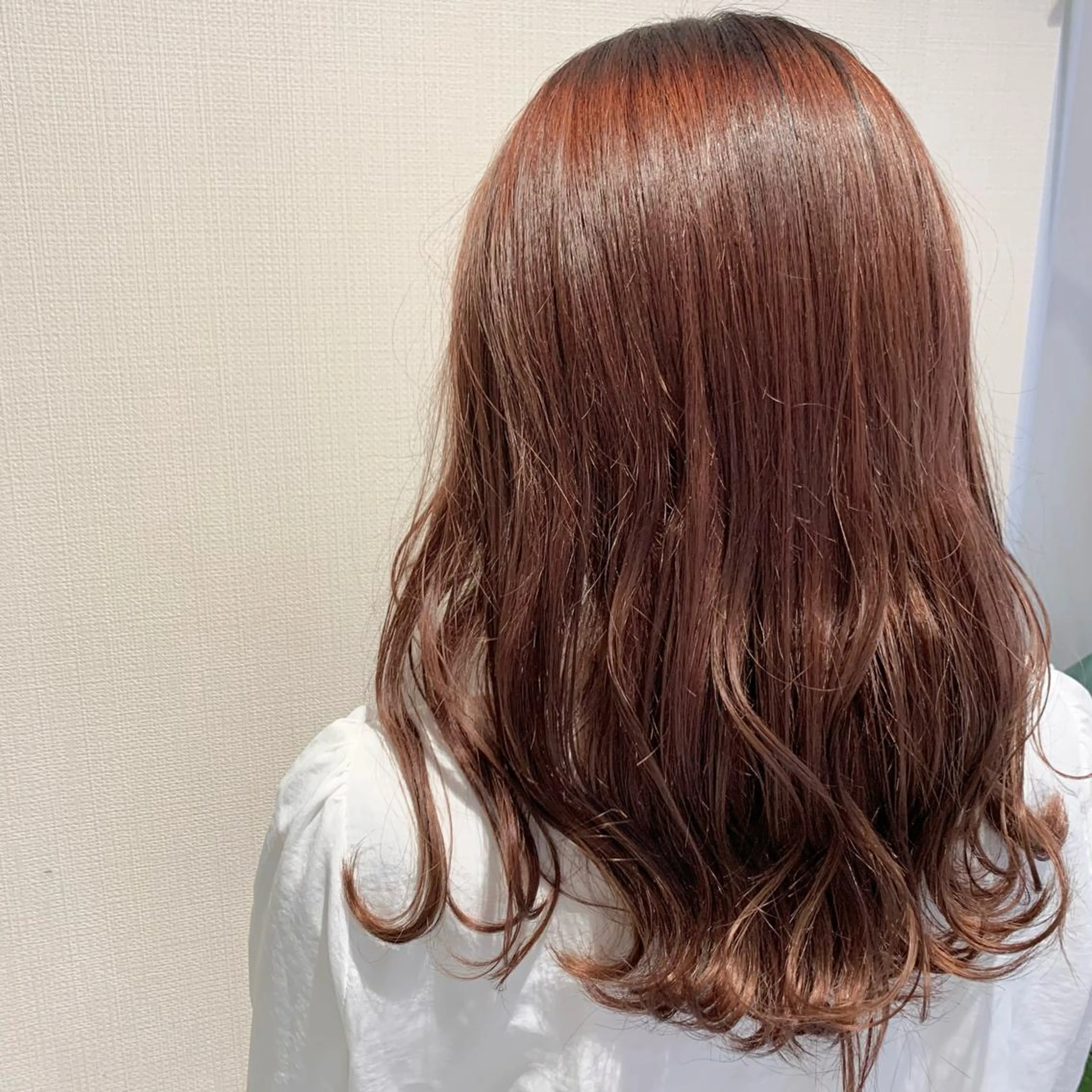 セミロング カラー レッドカラー ウサミ/透明感カラー レイヤーカット🌈のヘアスタイル