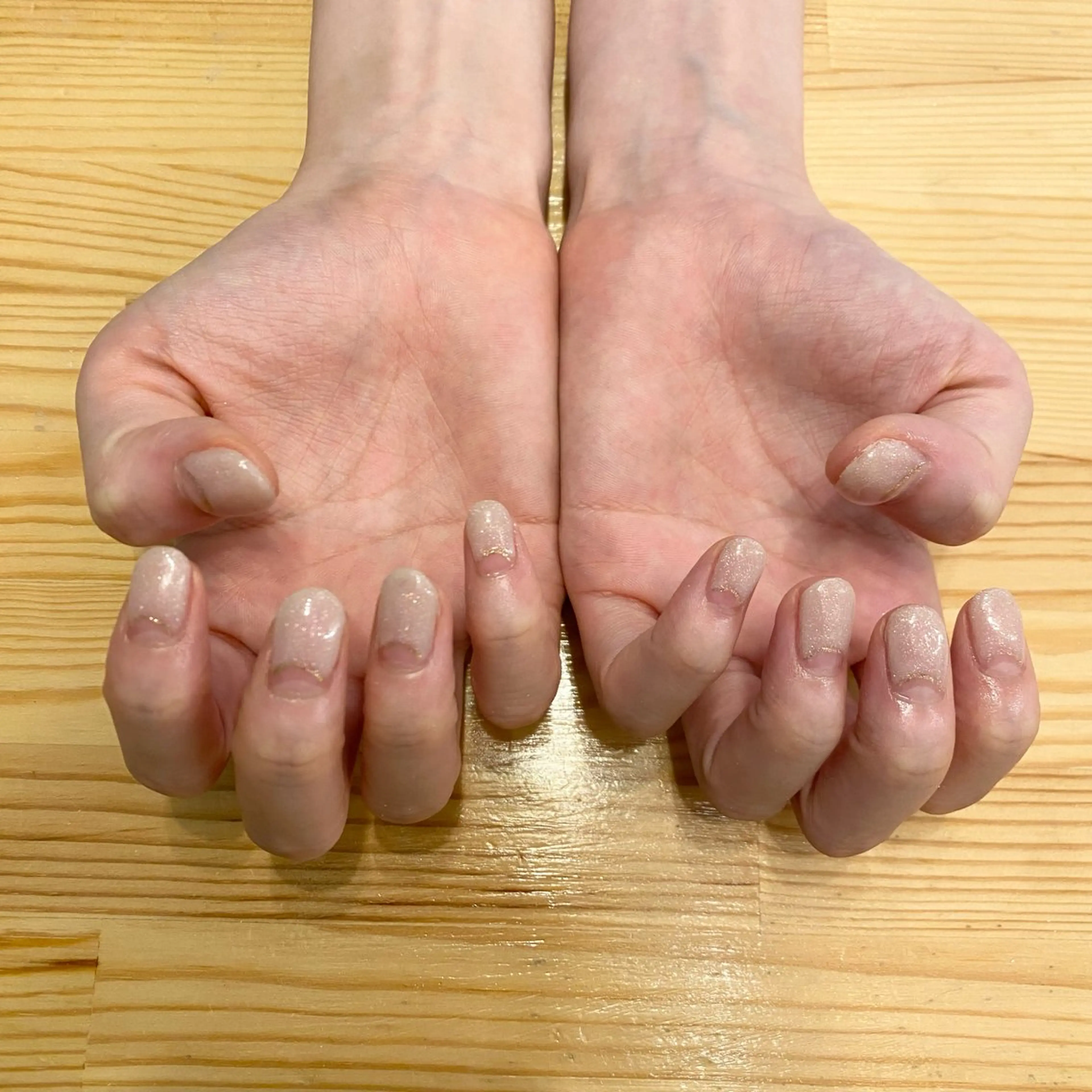 ネイル フレンチネイル 逆フレンチ Nail Alaia 妙典店💛Saraのネイルデザイン