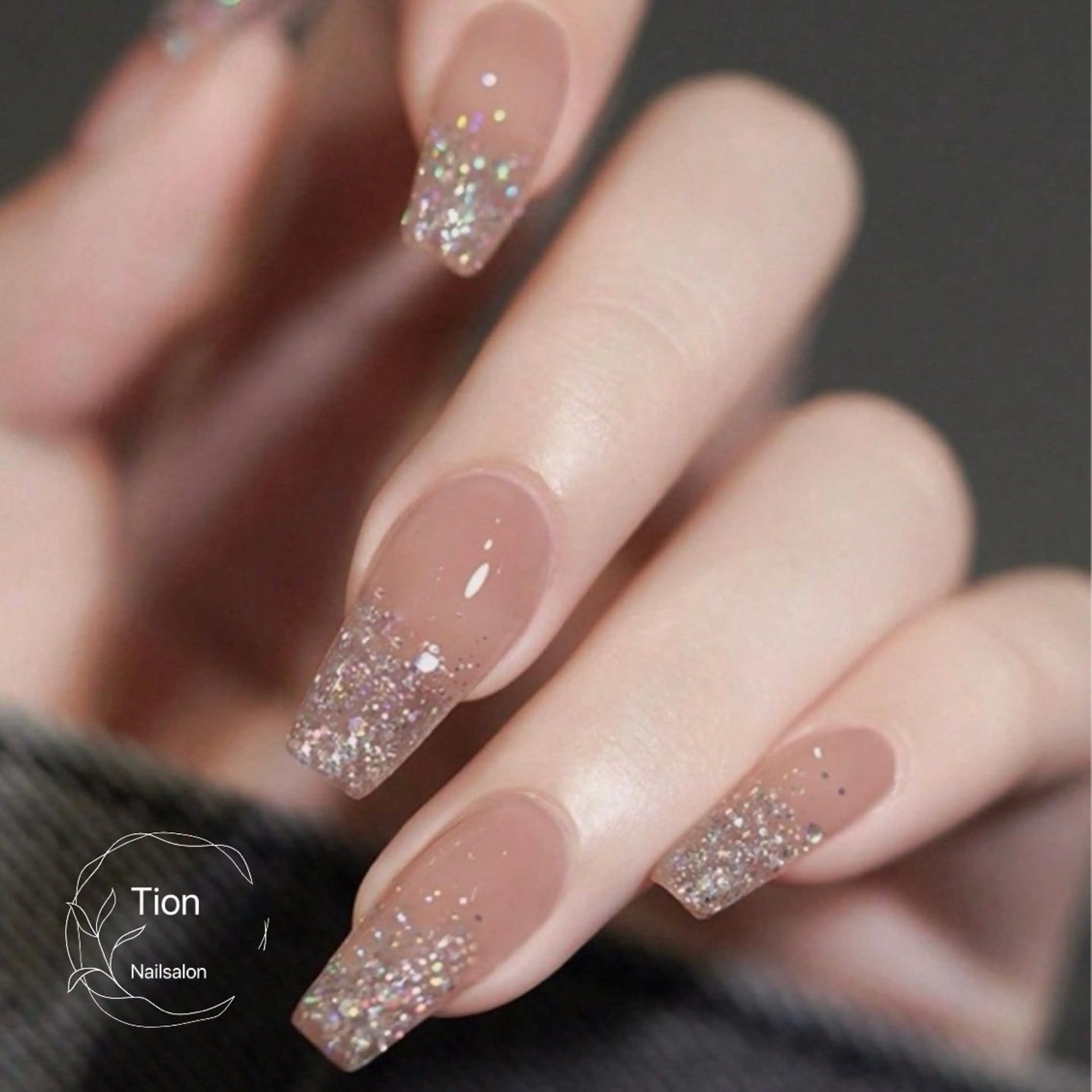 【Hand】ワンカラーorラメグラデーション※カラーサンプル300色以上 ¥4500の写真