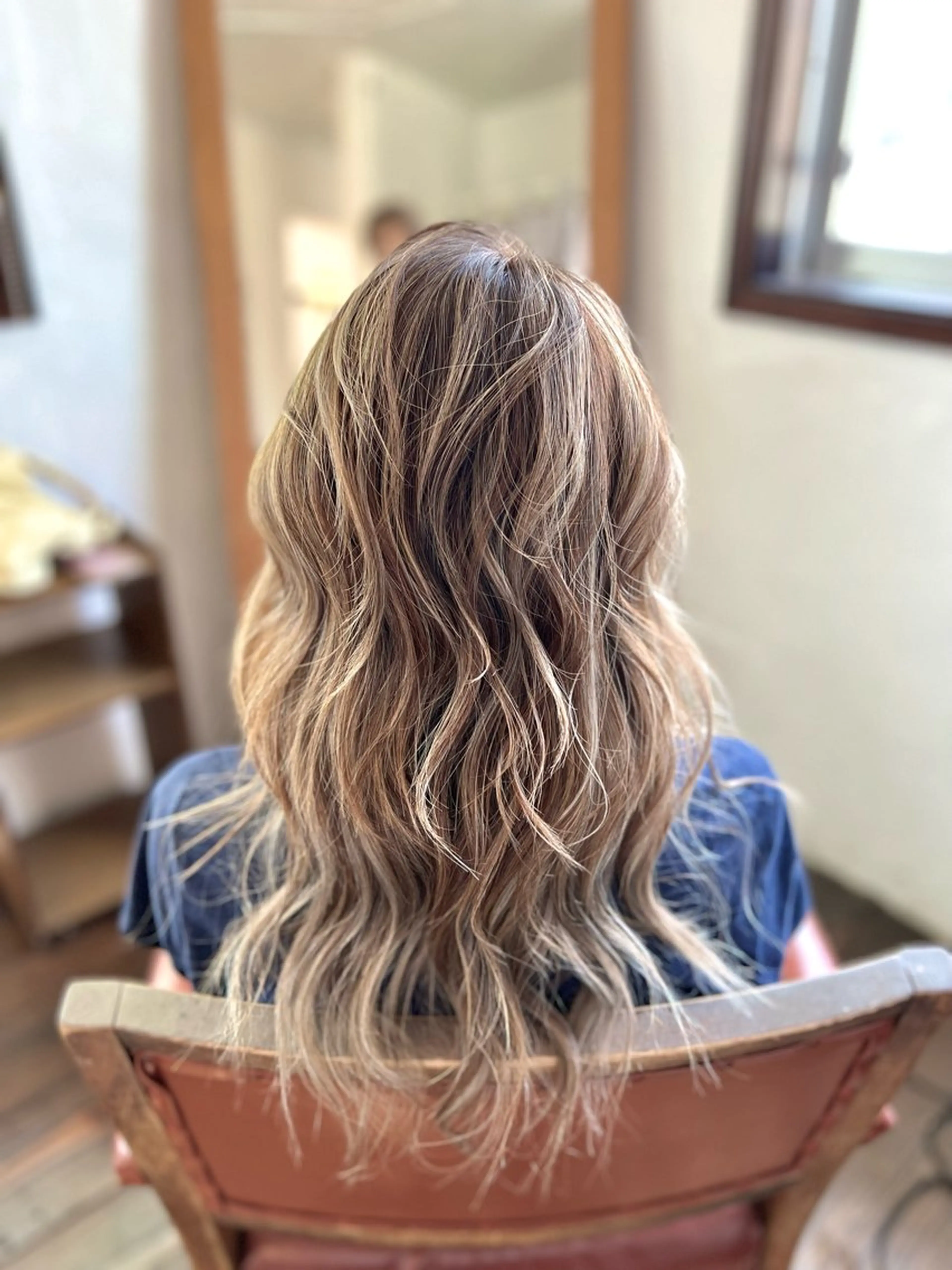 セミロング カラー ベージュカラー ハイライトカラー ハイライト ヘアカラー Style Tのヘアスタイル