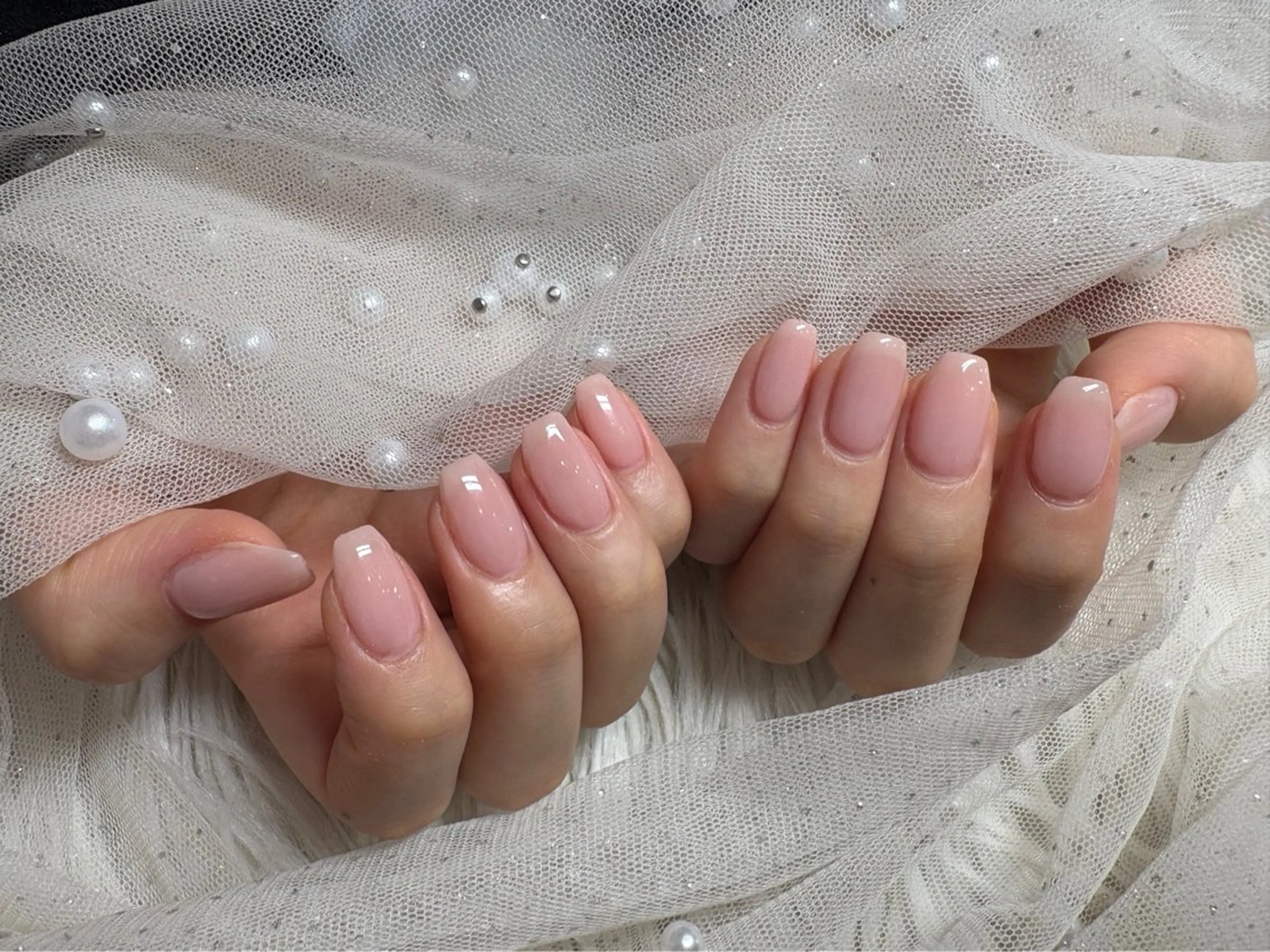 【ジェルオフあり】ワンカラーorラメグラデーションの写真