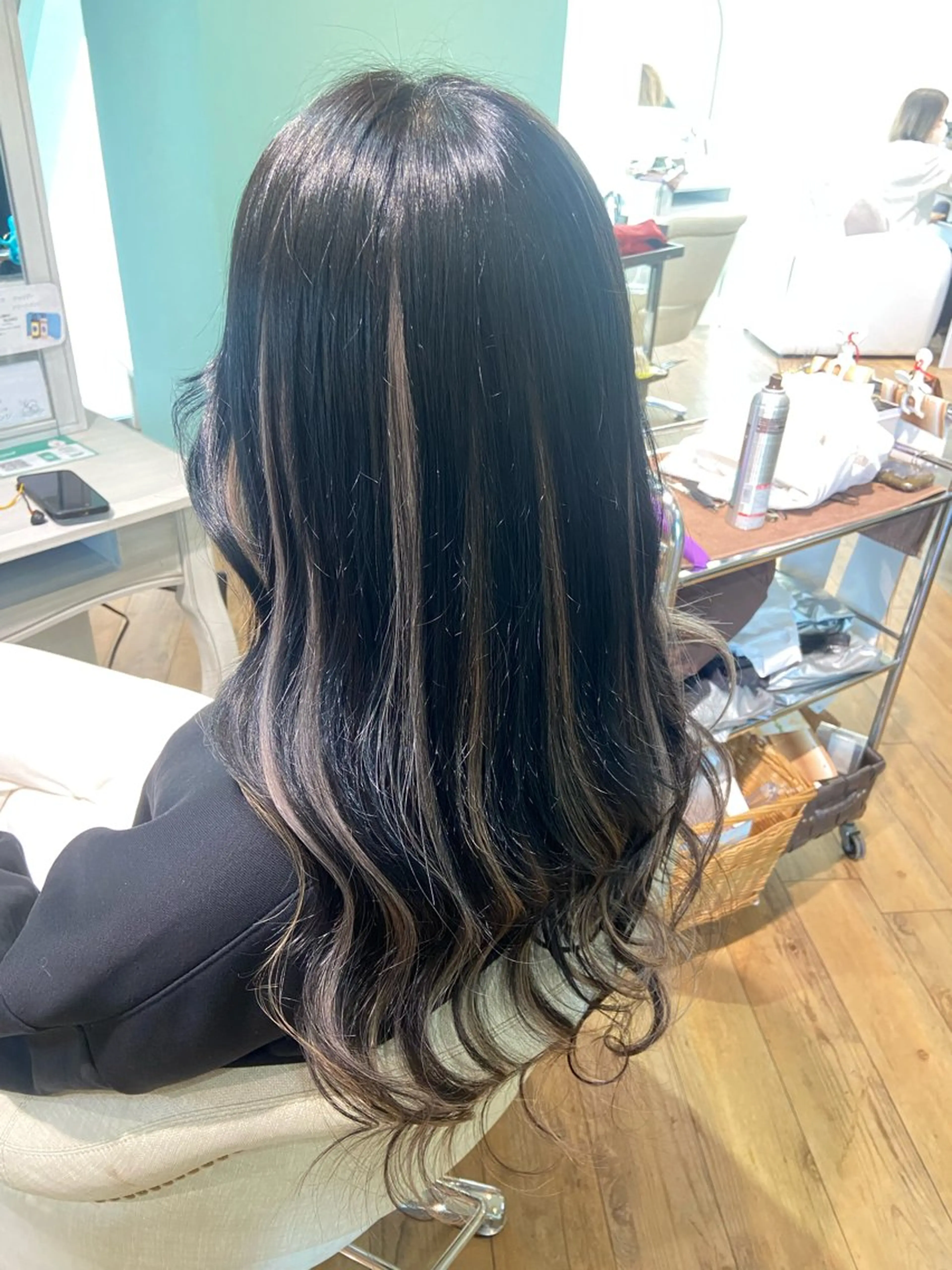 ロング カラー プルエクステ ハイライトカラー エクステ ハイライト エクステ 🧸プルエクステ❤︎ ネイルKAO🧸のヘアスタイル