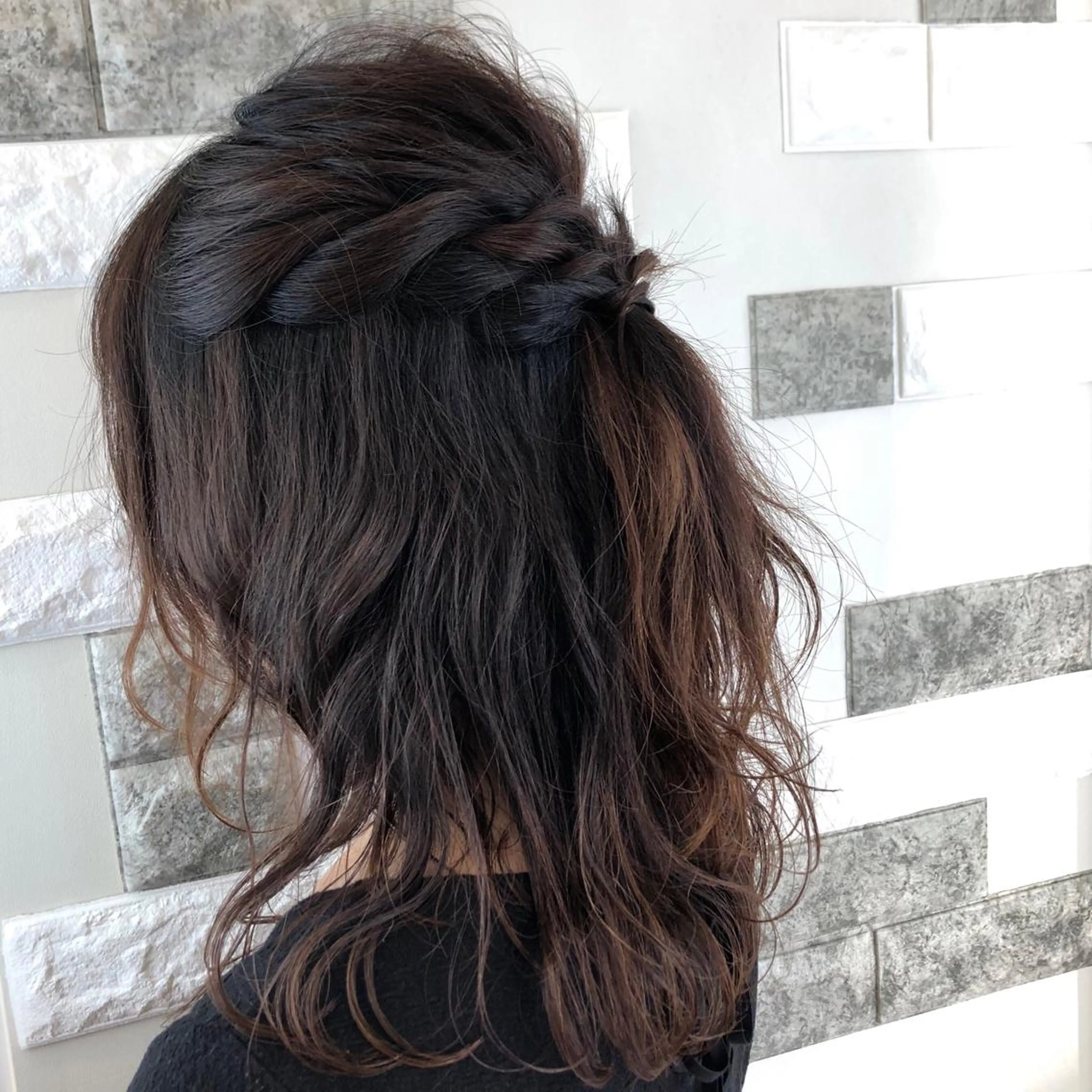 セミロング ヘアアレンジ 簡単アレンジ これた🧸ヘアメ職人 ♡髪質改善♡カラーのヘアスタイル