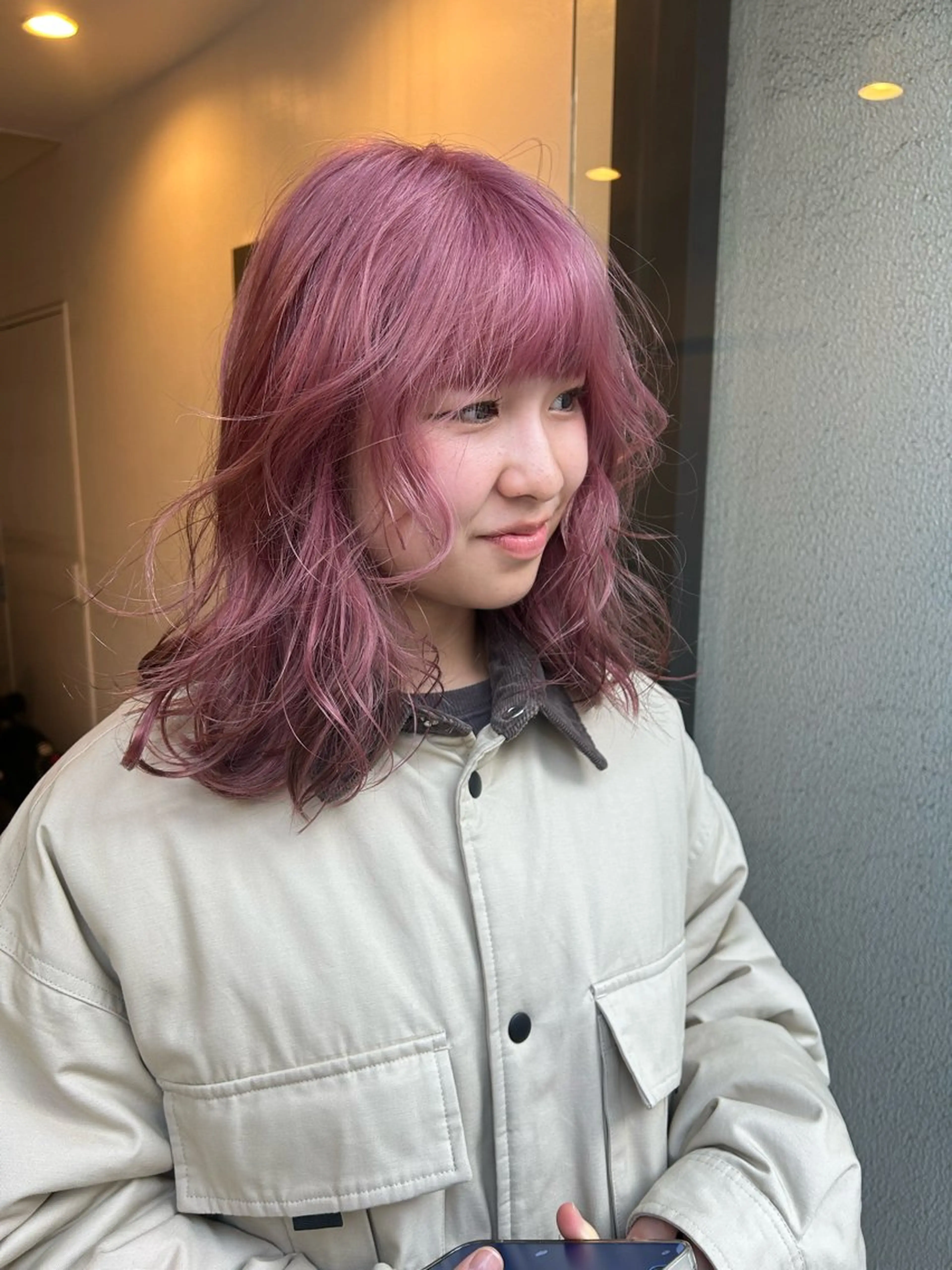 ミディアム カラー カット ヘアカラー トリートメント hen所属・心斎橋/レイヤー/ ブリーチ/モエのヘアスタイル