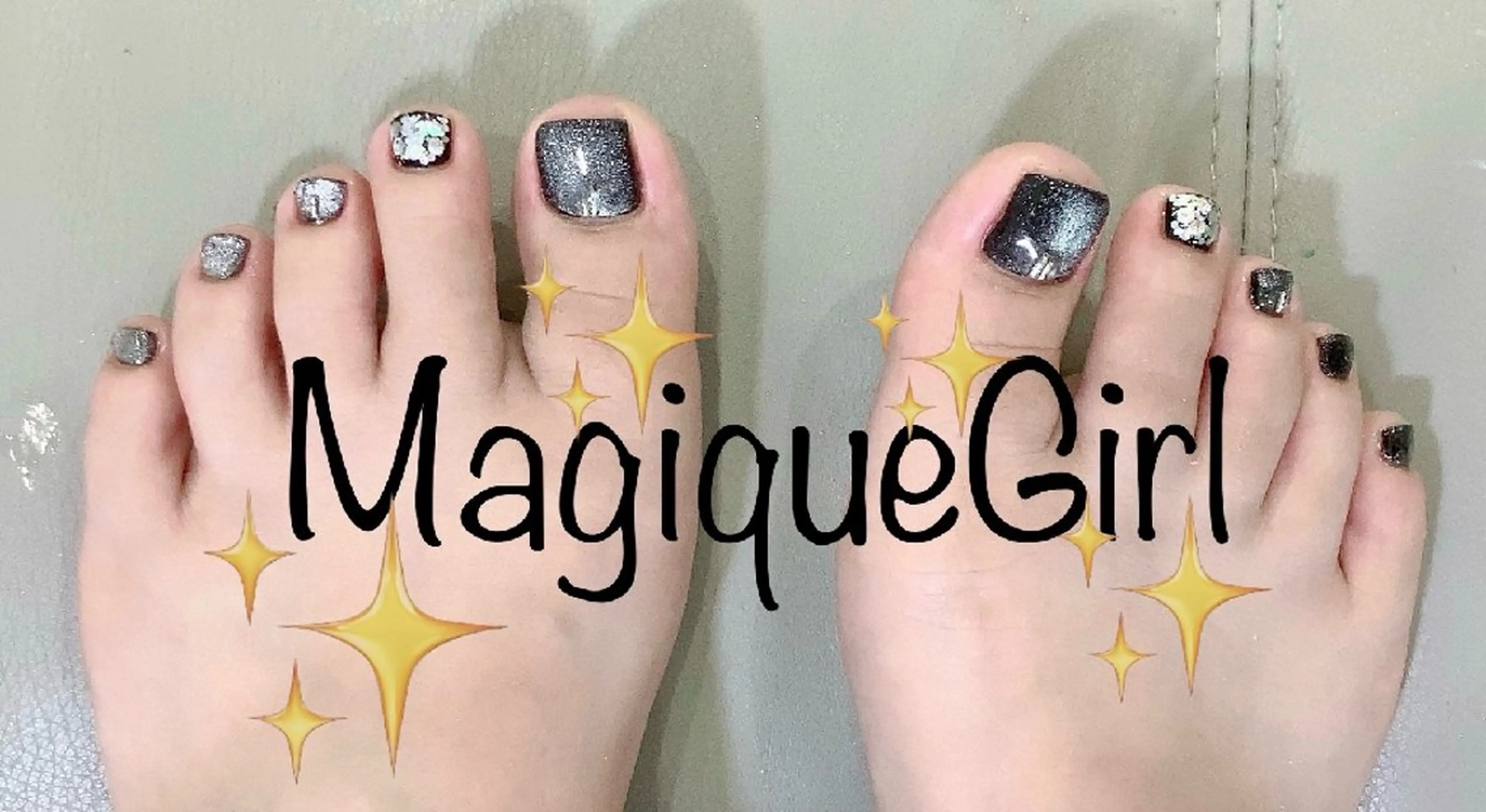 ネイル フットネイル マグネットネイル Magique Girlのネイルデザイン