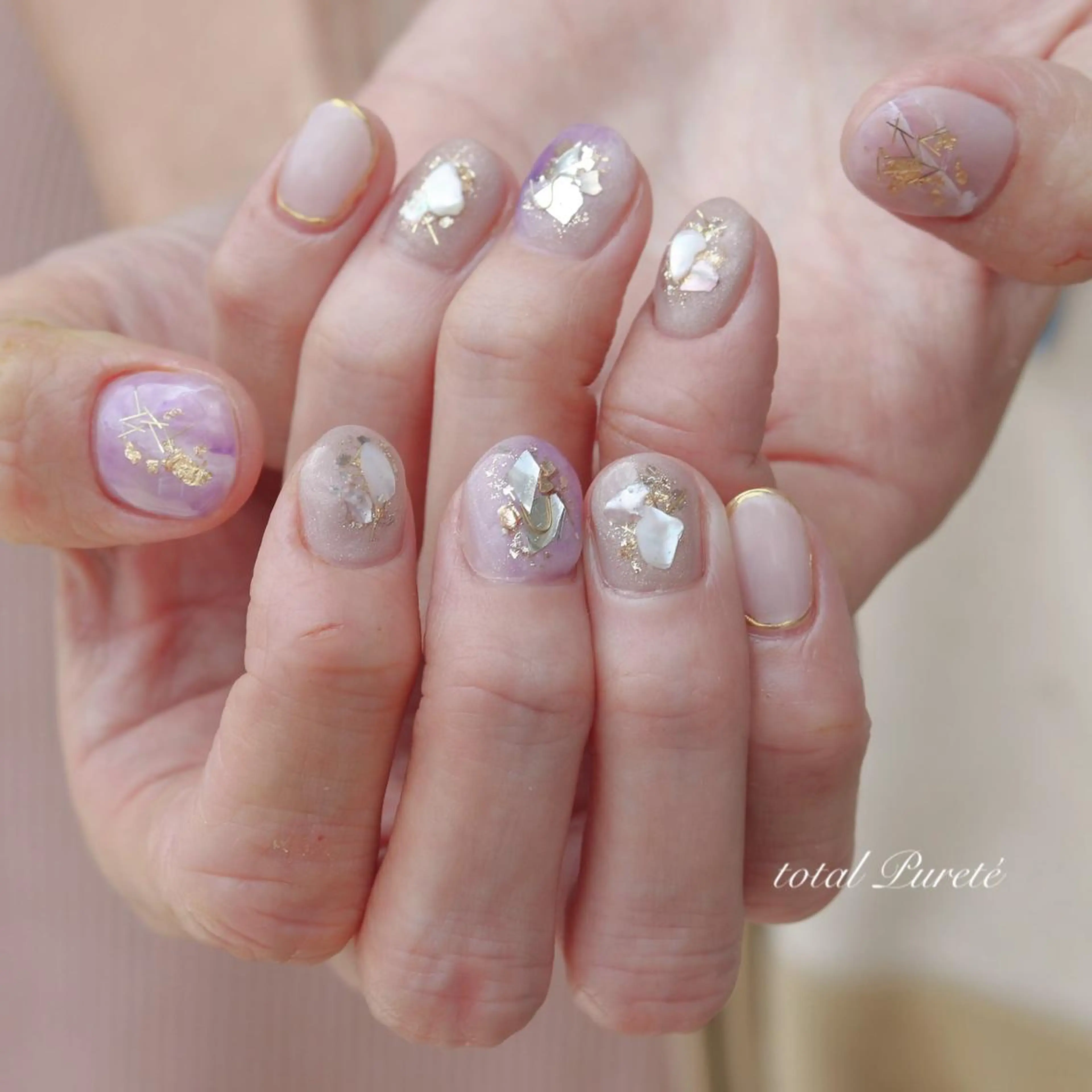 ネイル ニュアンスネイル パープル ハンドネイル nailsalon Puretéのネイルデザイン