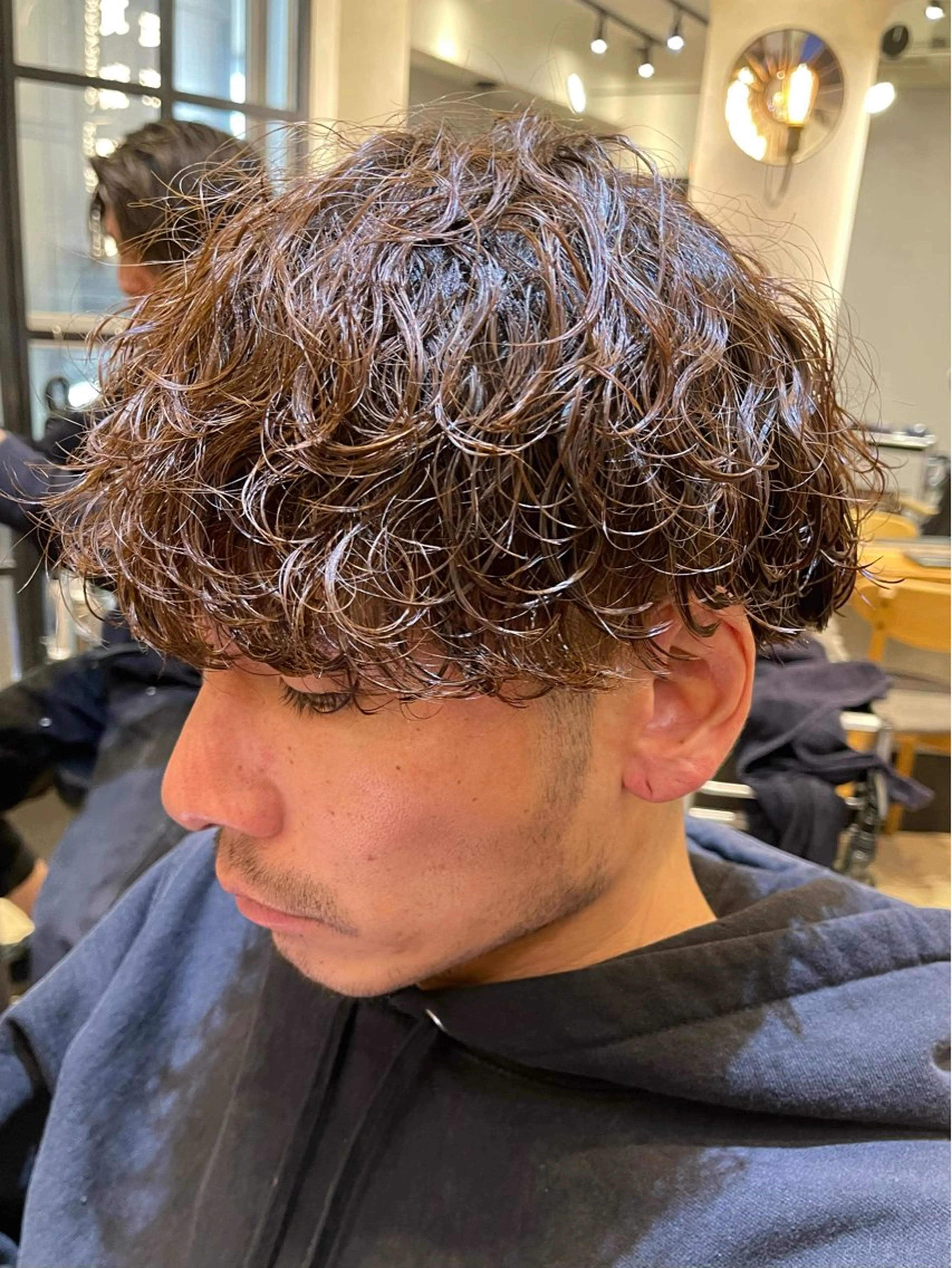 ショート パーマ メンズ ビジネス フェードカット メンズ韓国風 マッシュ メンズパーマ カット パーマ トリートメント ヘアセット amie高崎所属・高崎メンズパーマ 髪質改善TAKEのヘアスタイル