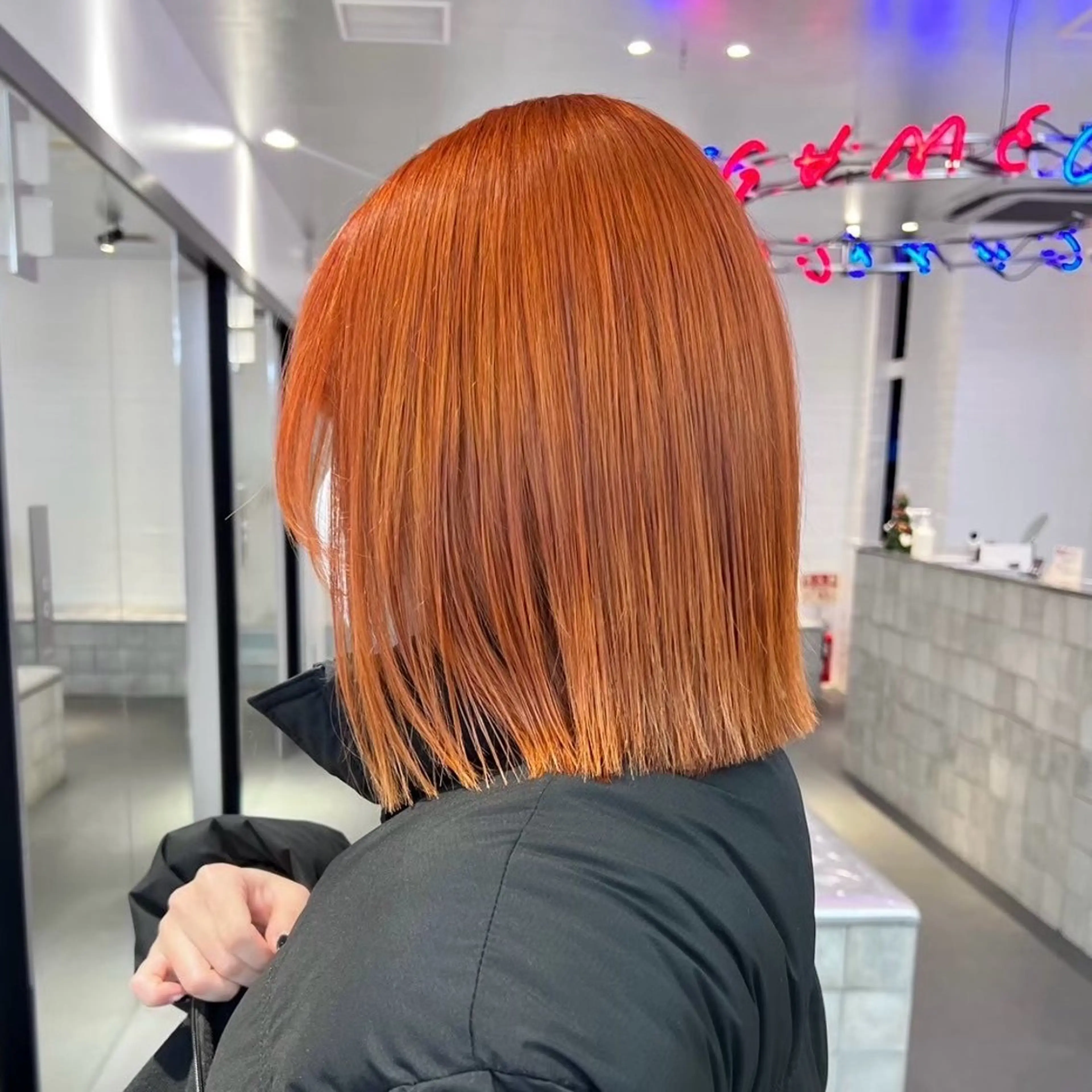 ショート カラー ヘアカラー トリートメント ハイトーン×デザイン 🪽🫧HIKARIのヘアスタイル