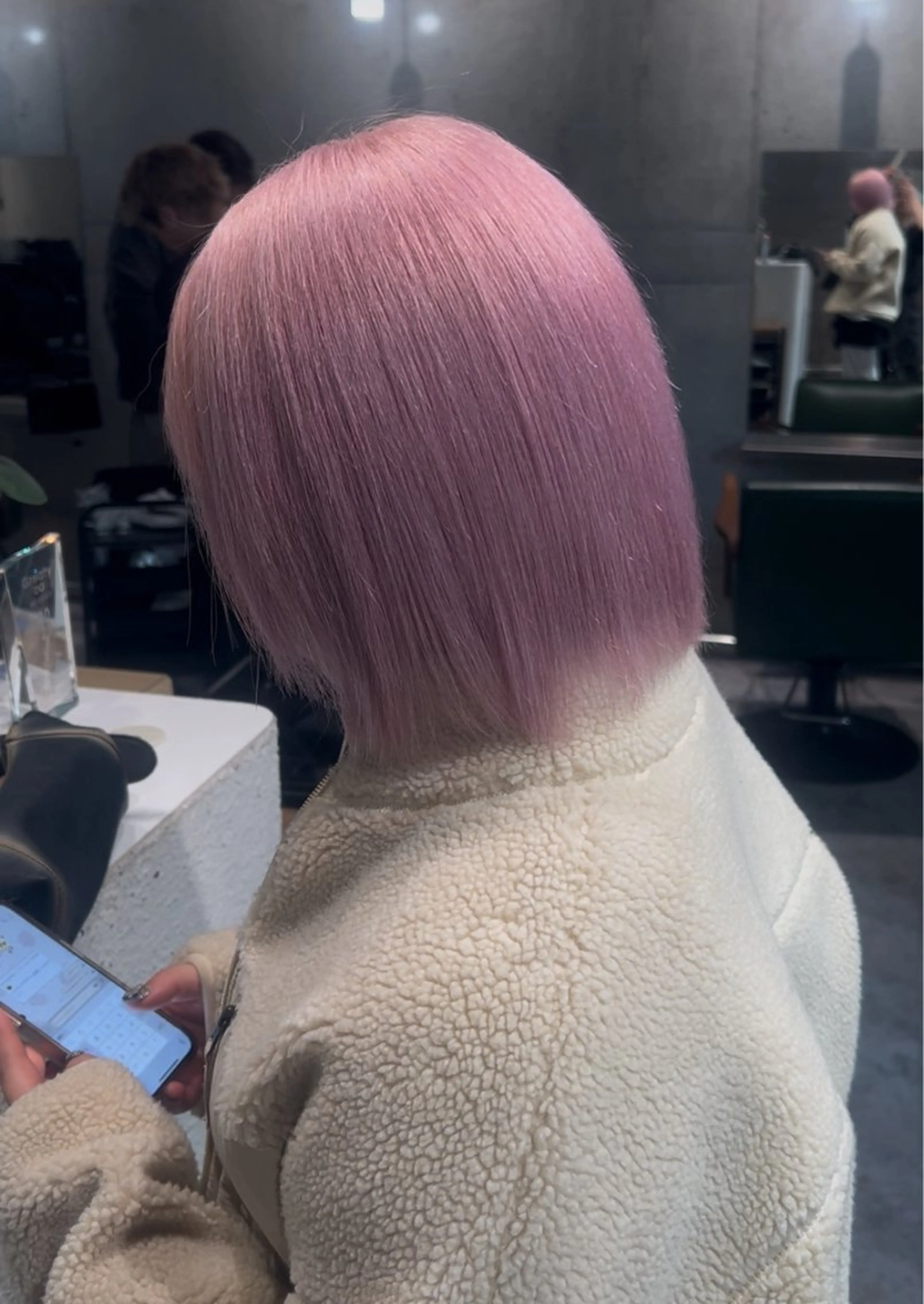 ショート カラー ブロンド ハイトーンカラー ピンクカラー ホワイトピンク ボブ ブリーチ専門店モニカ nanahaのヘアスタイル