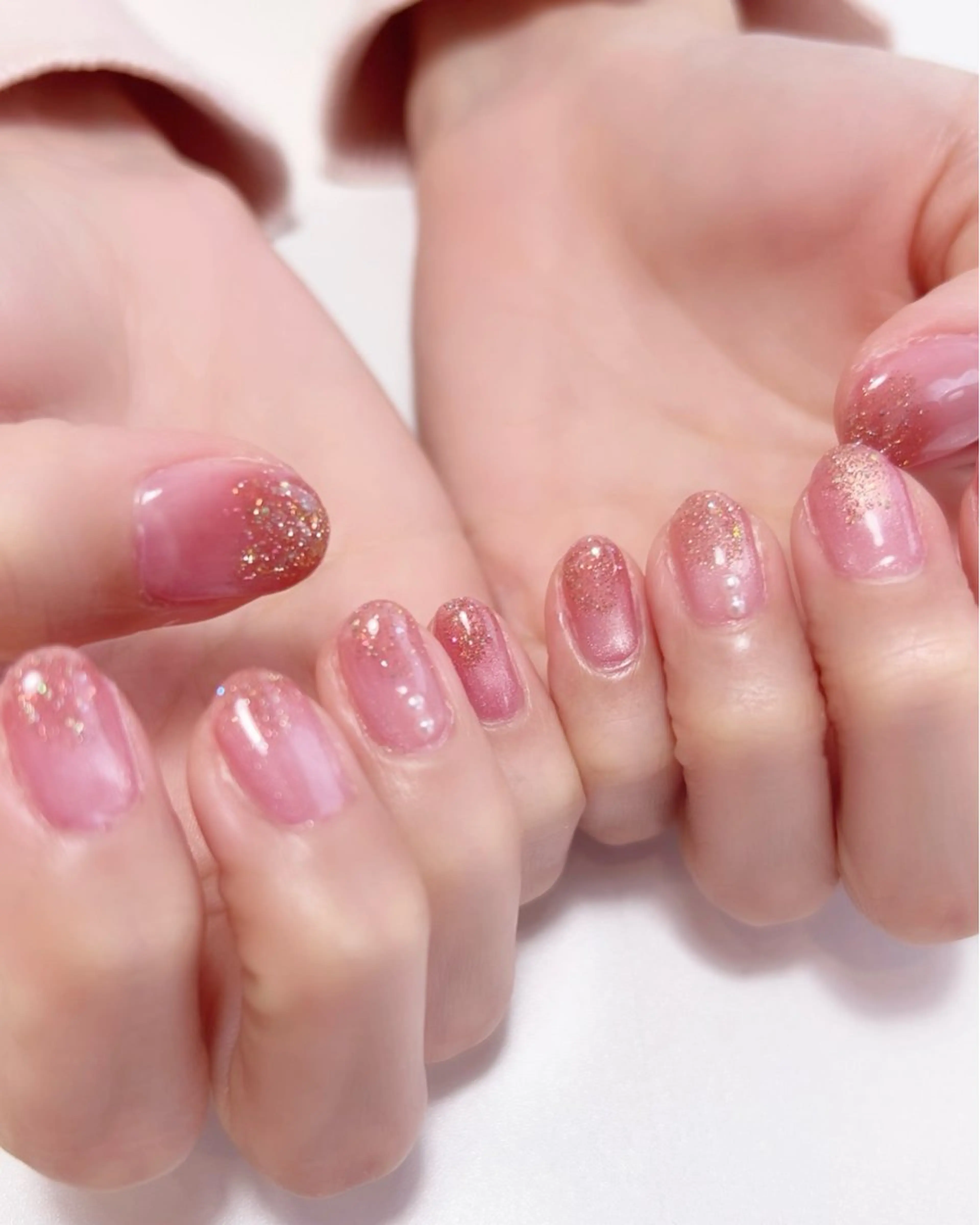ネイル フラッシュネイル グラデーション キラキラネイル マグネットネイル シンプルネイル ハンドネイル Peach nail 🍑kaoriのネイルデザイン