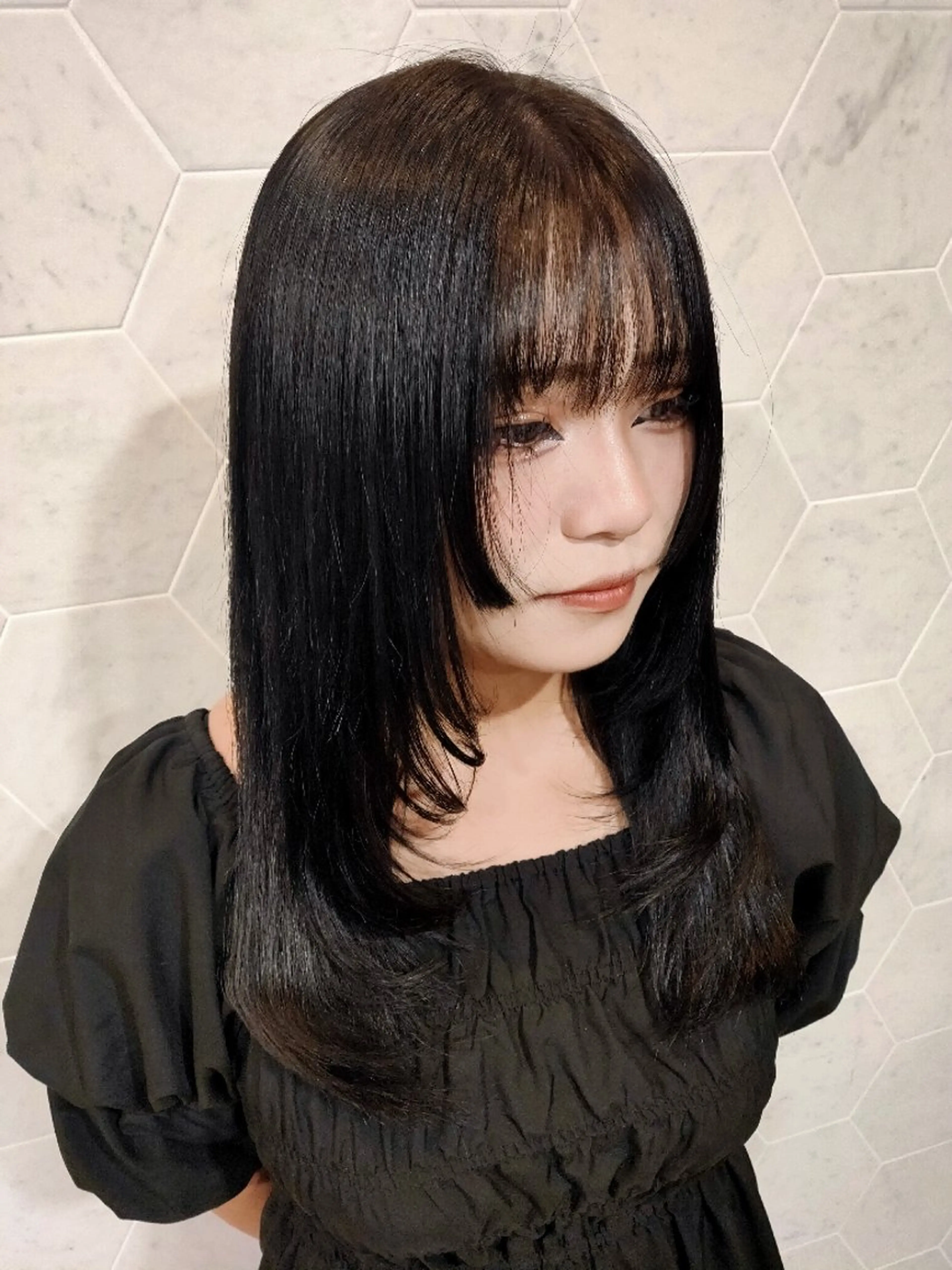 セミロング 姫カット レイヤーカット カット 五十嵐 野乃佳のヘアスタイル