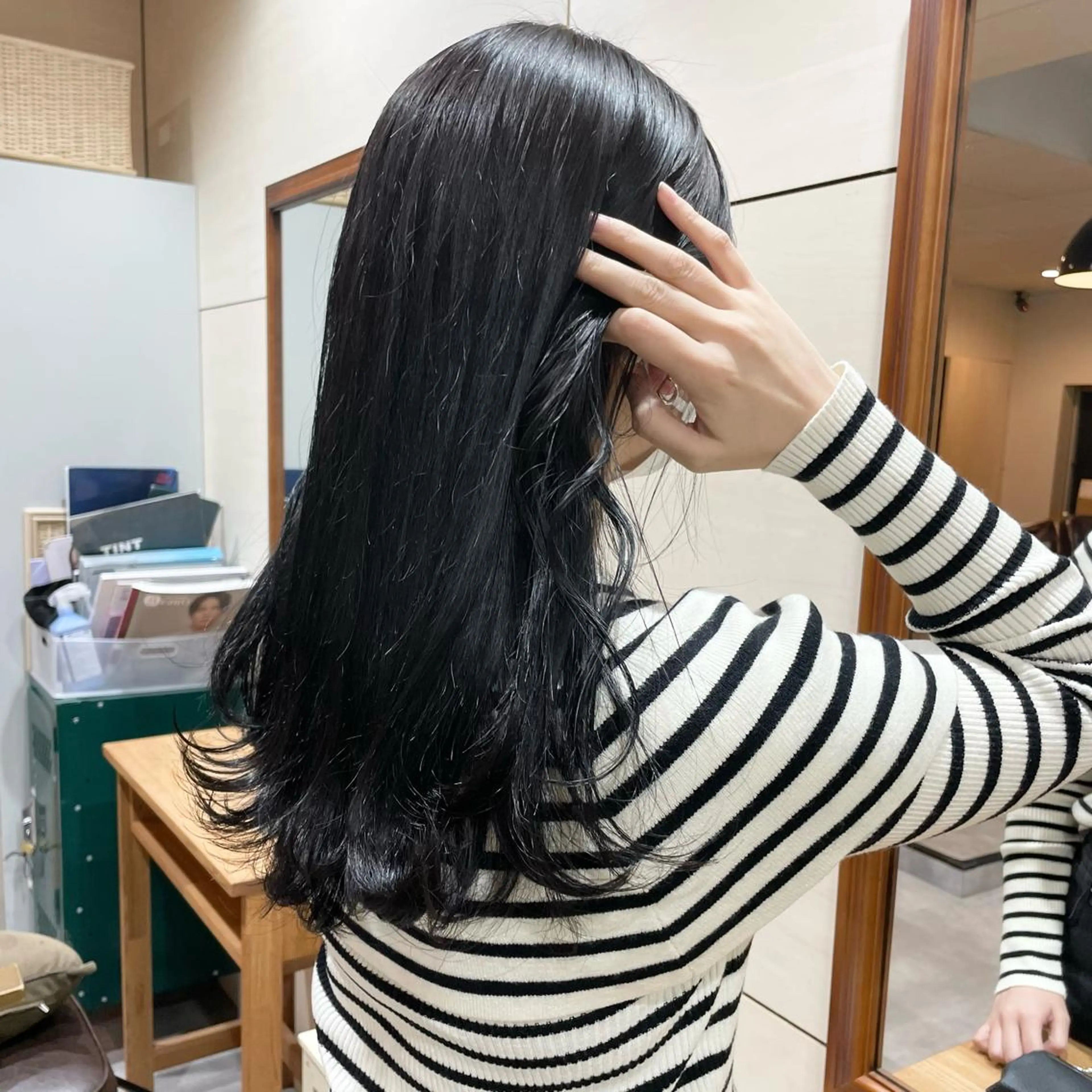 ロング カラー ヘアアレンジ ミズタ マイのヘアスタイル