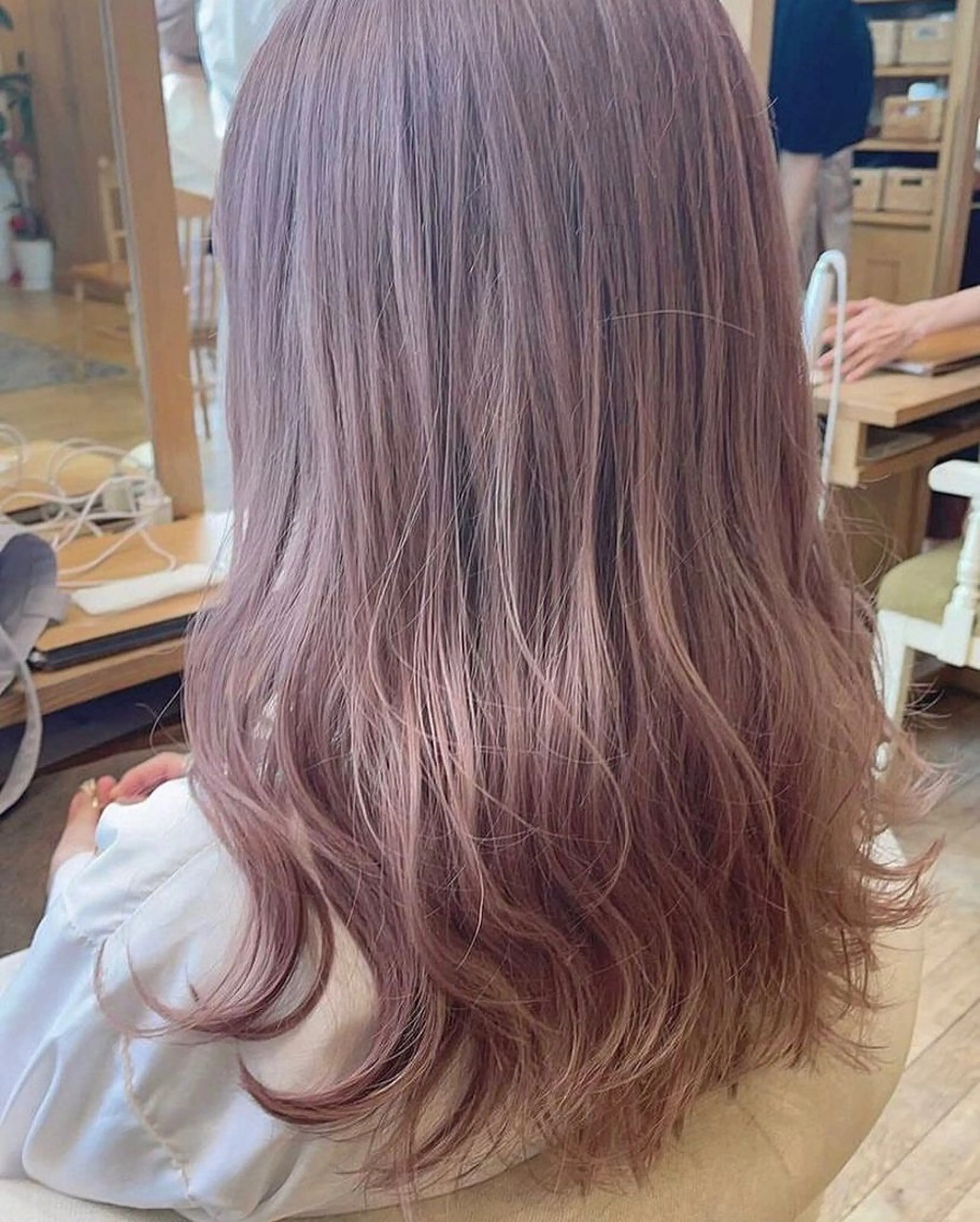 セミロング カラー ベージュカラー ブリーチ ラベンダーカラー ラベンダーベージュ ピンクカラー ヘアカラー 小顔レイヤーカット/ 似合わせヘア/まなみのヘアスタイル