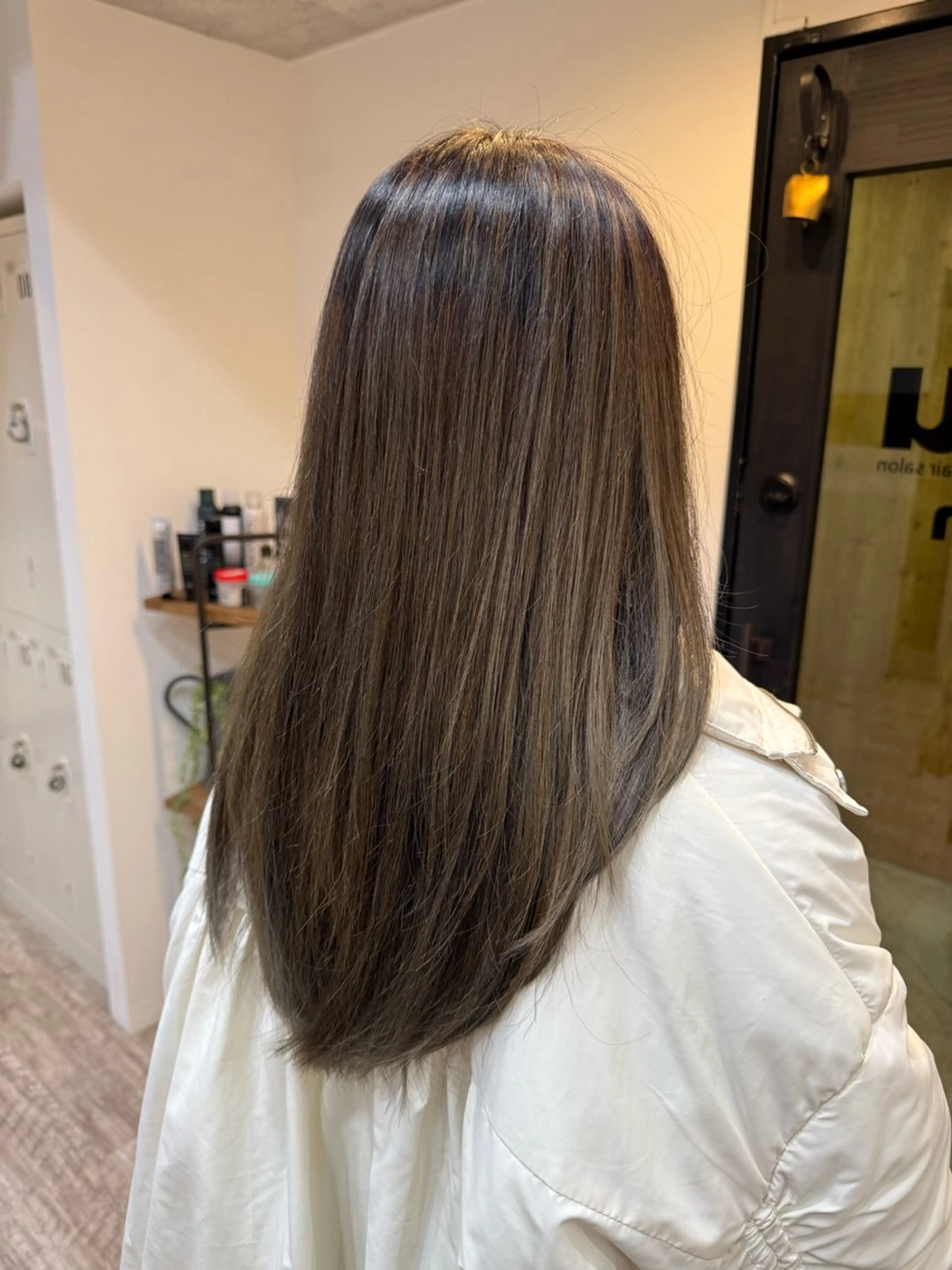 カラー 村越 飛翔のヘアスタイル