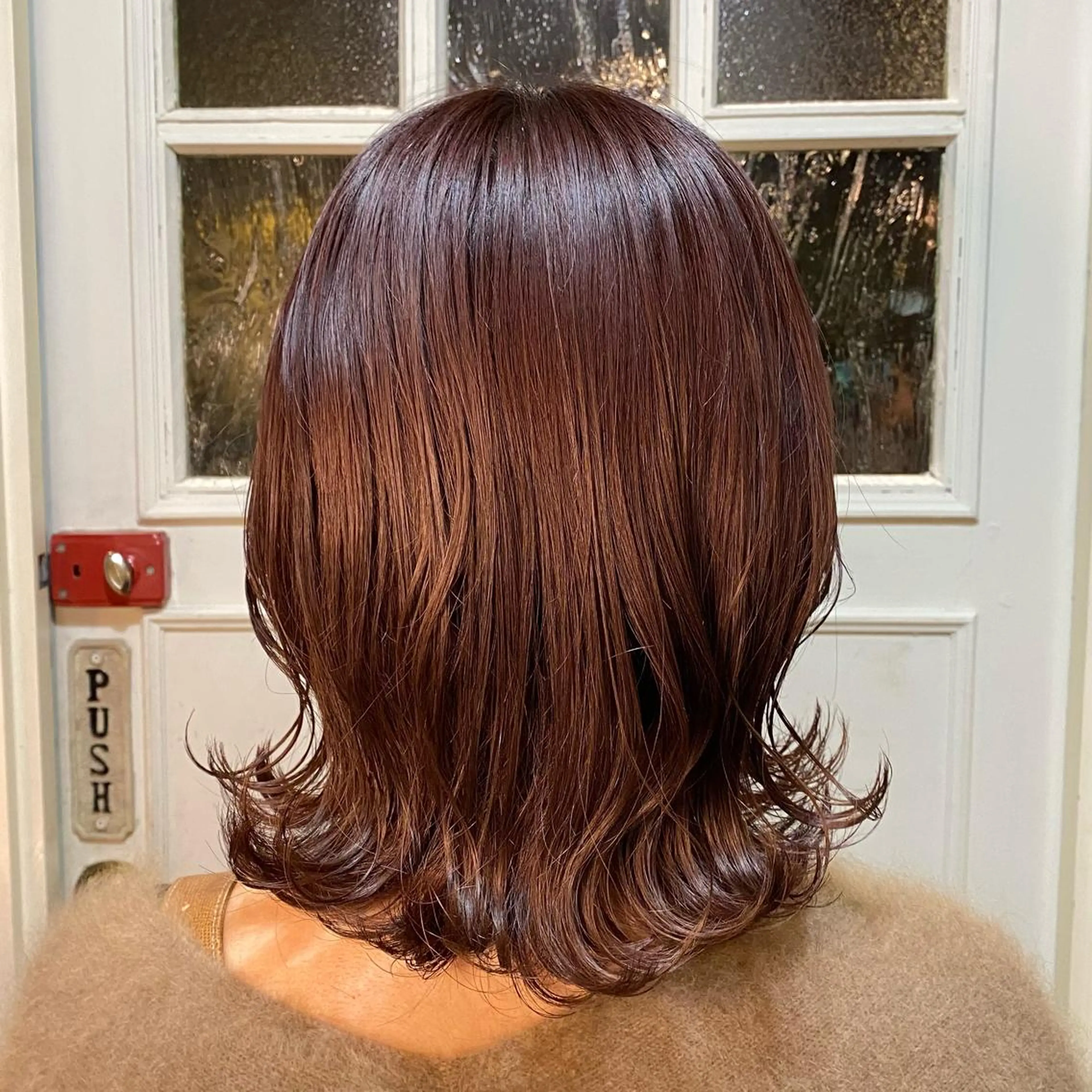 ショート カラー ボルドーカラー カット ヘアカラー BRITS 渡辺 菜々子のヘアスタイル