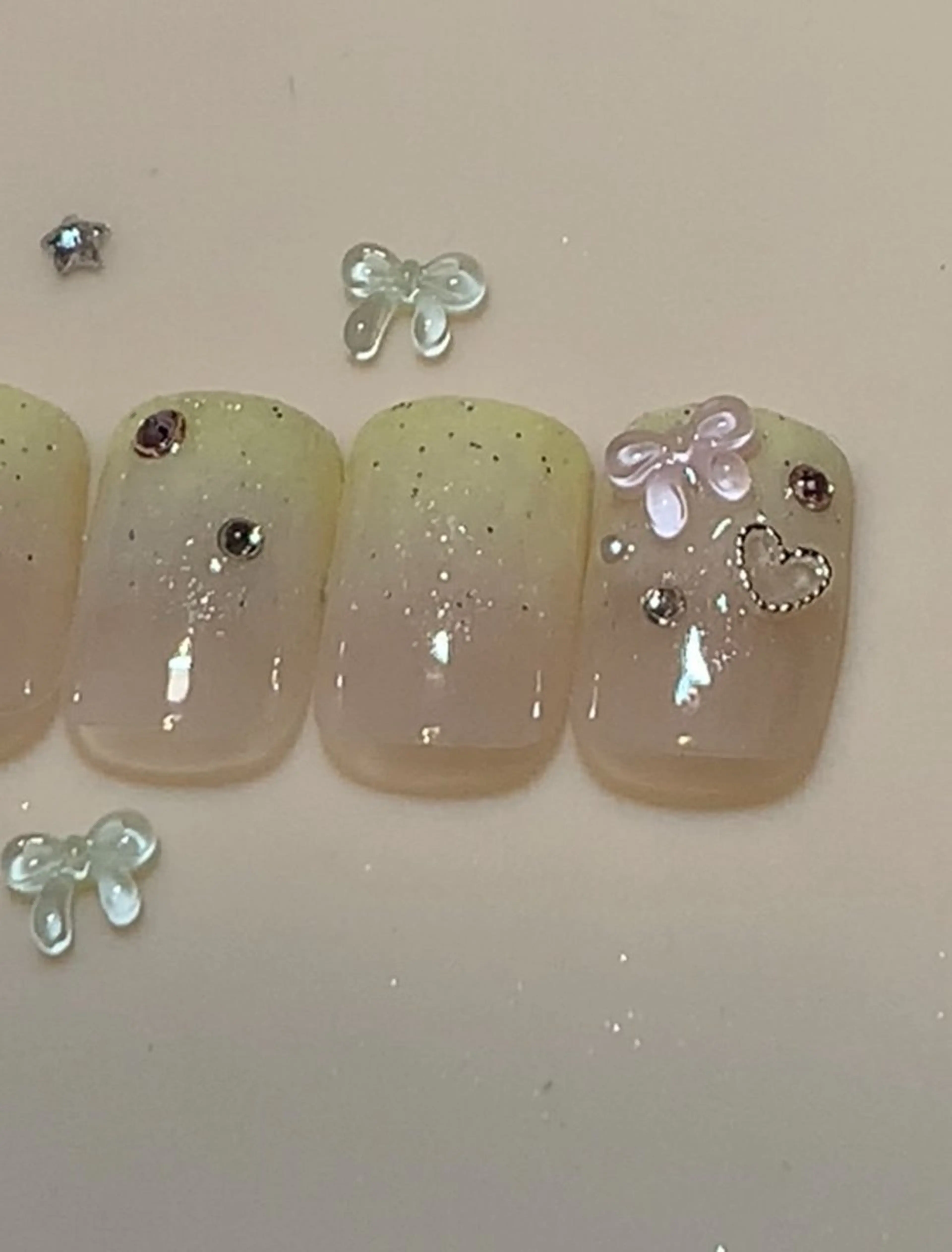 ネイル share salon RURU所属・⭐︎ hiyoriのネイルデザイン
