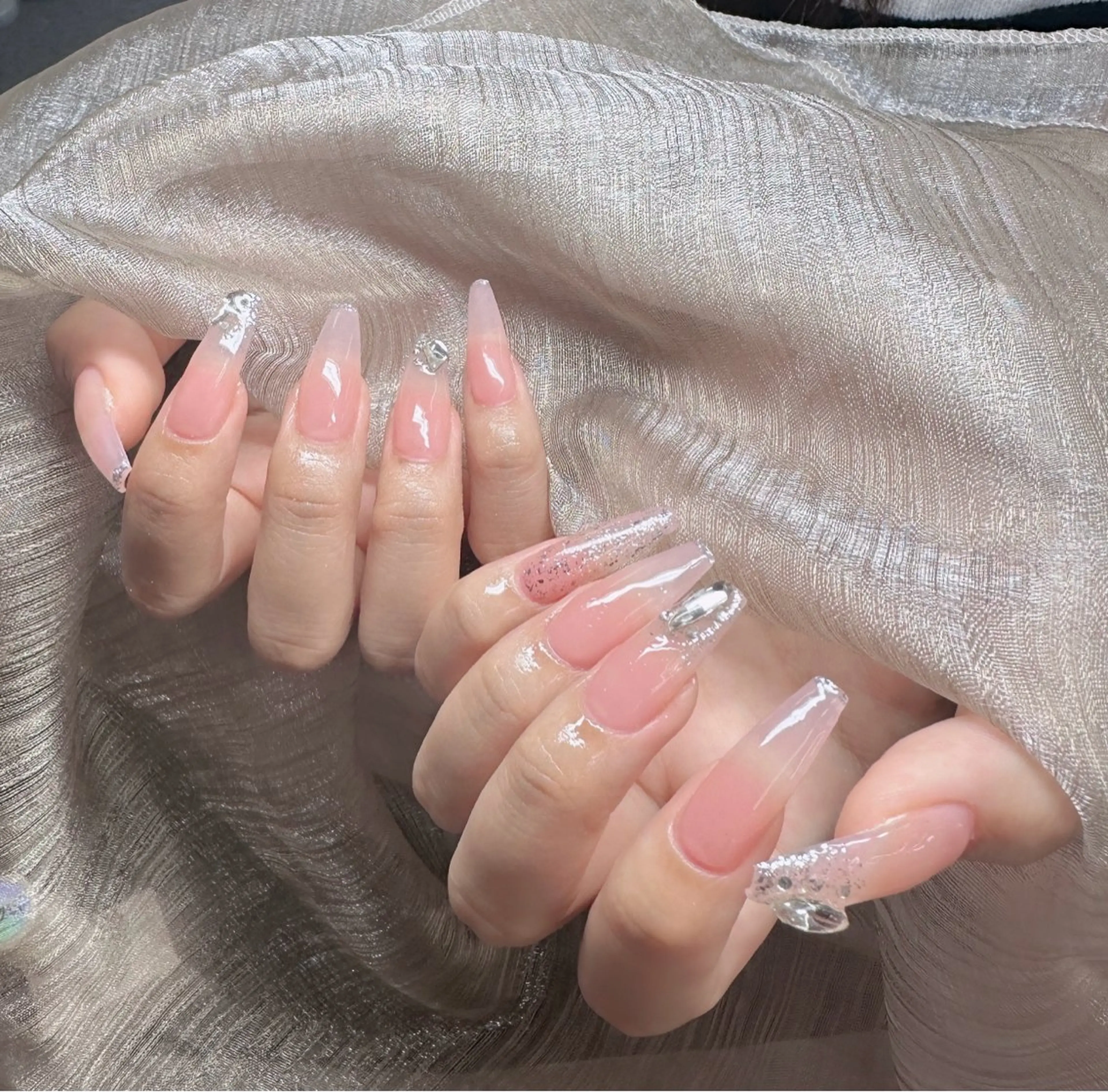 ネイル ロングネイル マグネットネイル リボン 夏ネイル スーパーロングネイル ハンドネイル Hani Nail XUKAのネイルデザイン