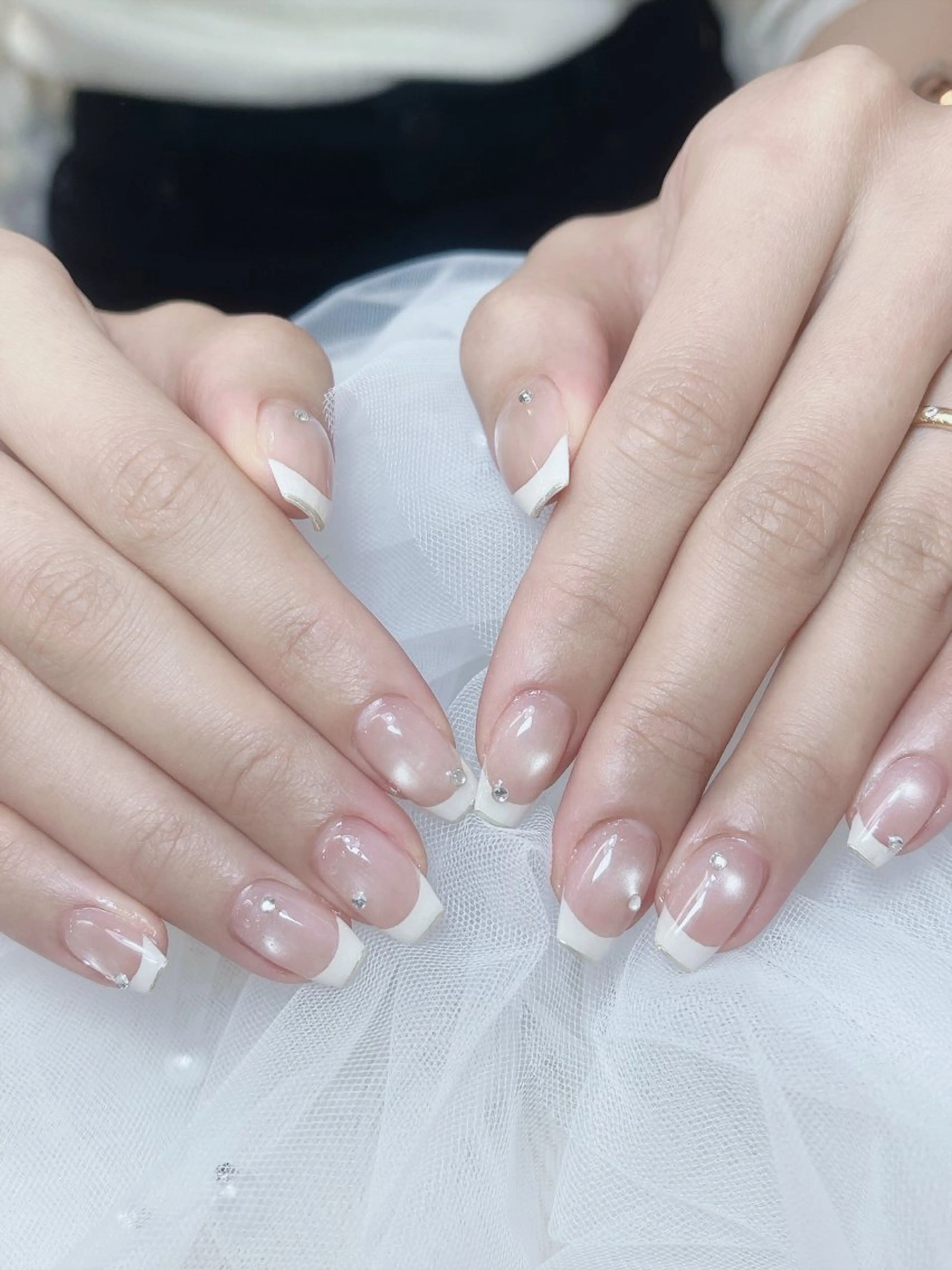 ネイル チークネイル フレンチネイル グラデーション キラキラネイル 韓国ネイル ハンドネイル DUO MI所属・DUO   MI nail salonのネイルデザイン