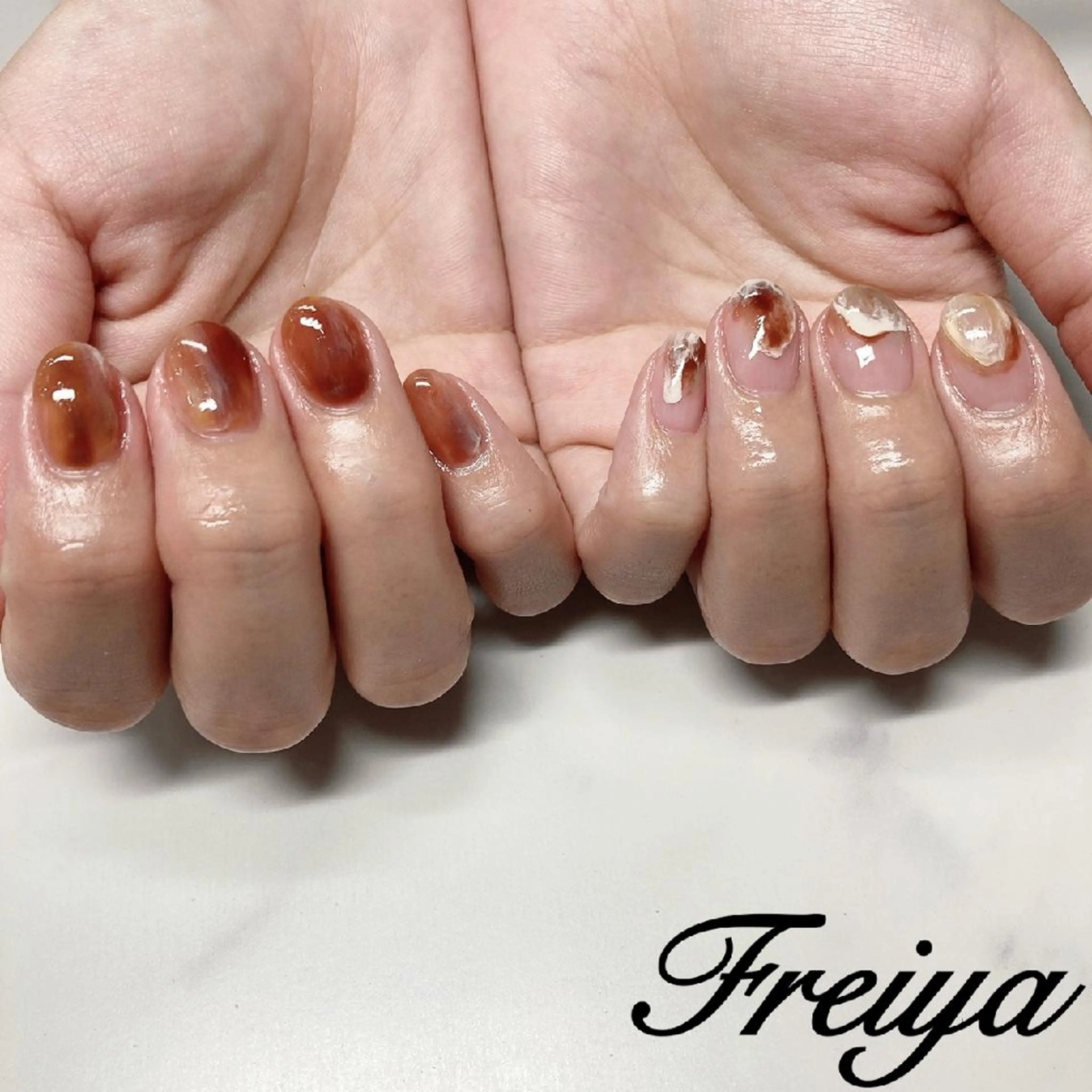 ネイル FREIYA所属・FREIYA マツエク、ネイルの眉毛・アイブロウイメージ