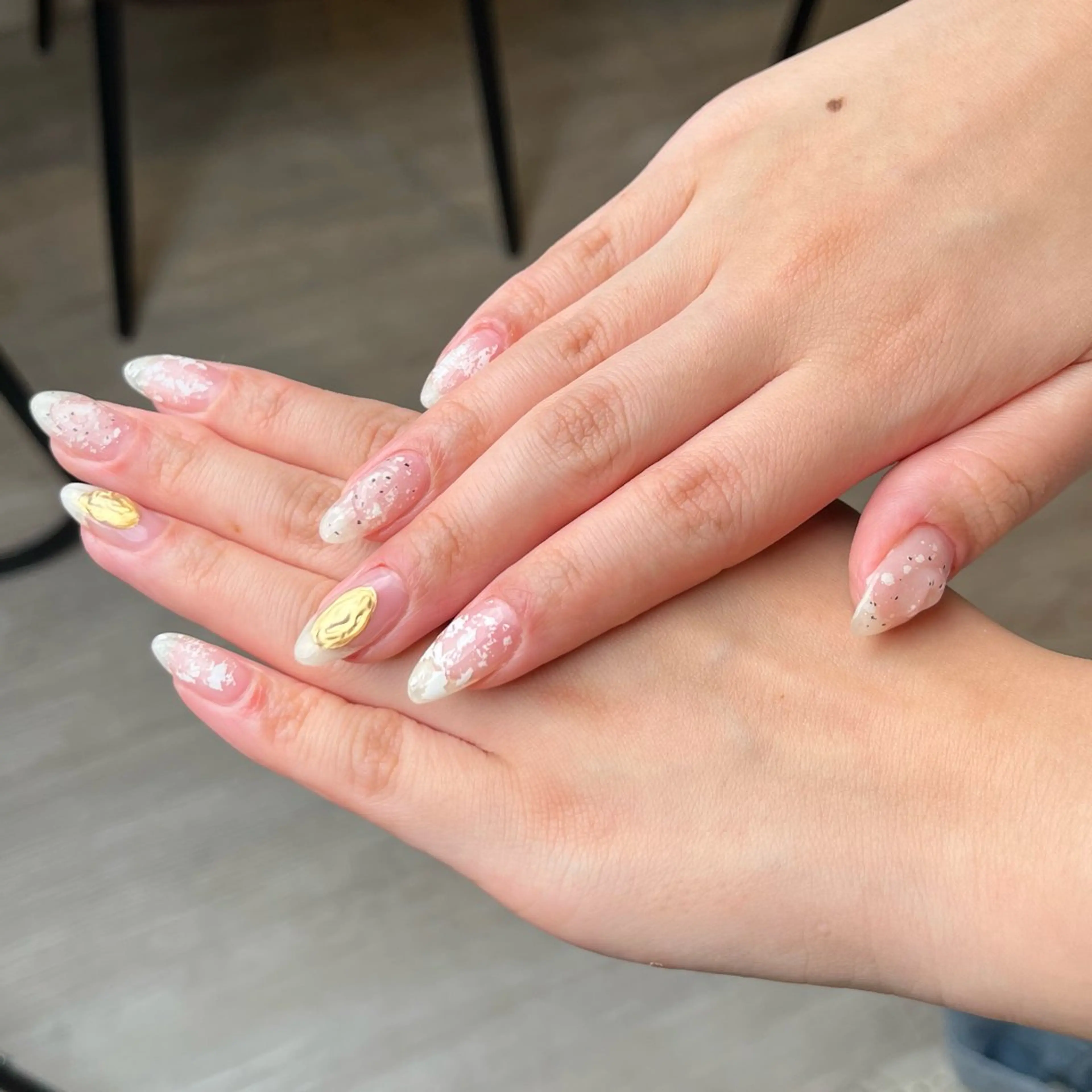 ネイル ニュアンスネイル ツネギ ユウカのネイルデザイン