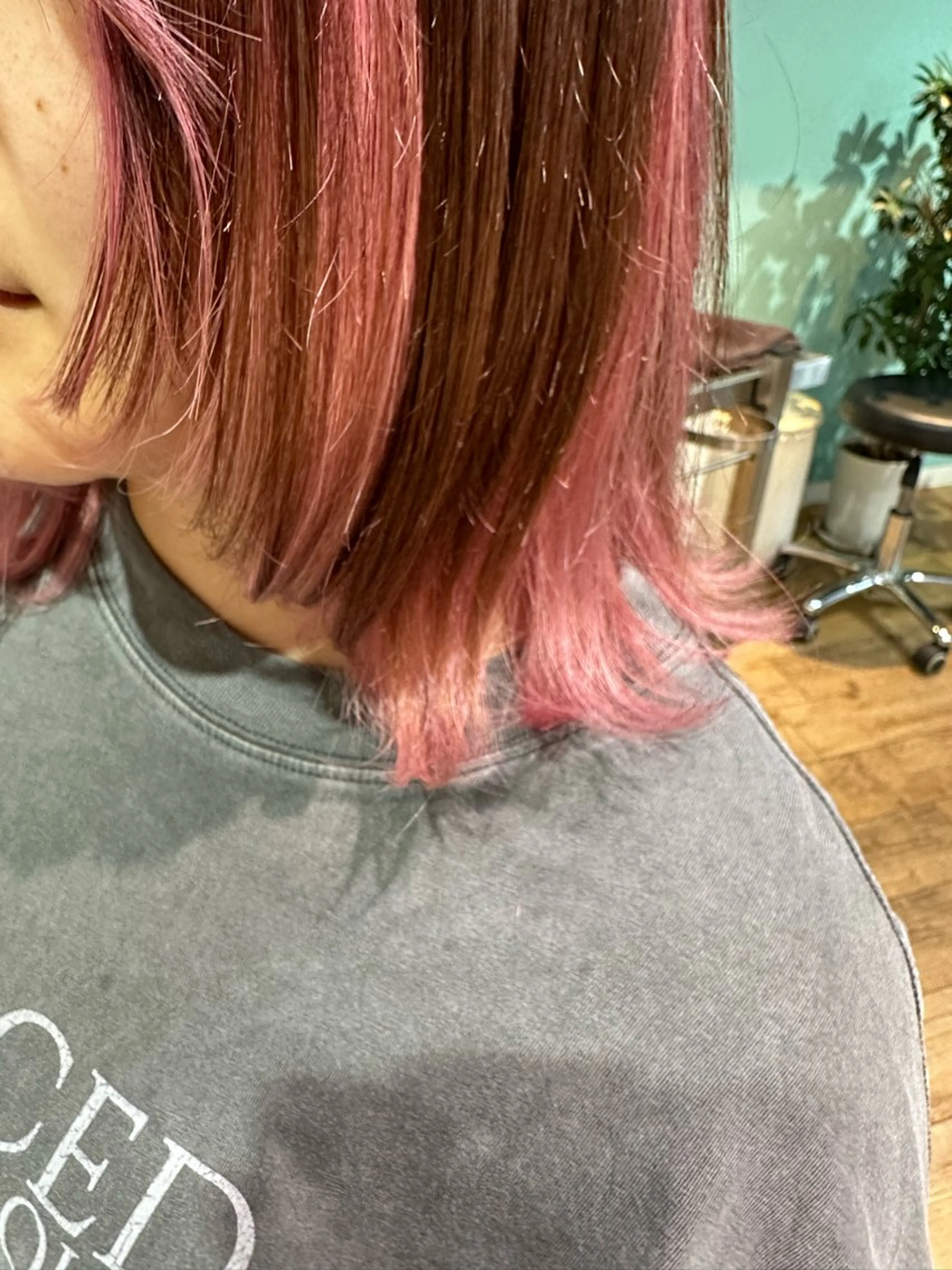 ショート カラー インナーカラー レイヤーカット ヘアカラー トリートメント 🧸プルエクステ❤︎ ネイルKAO🧸のヘアスタイル
