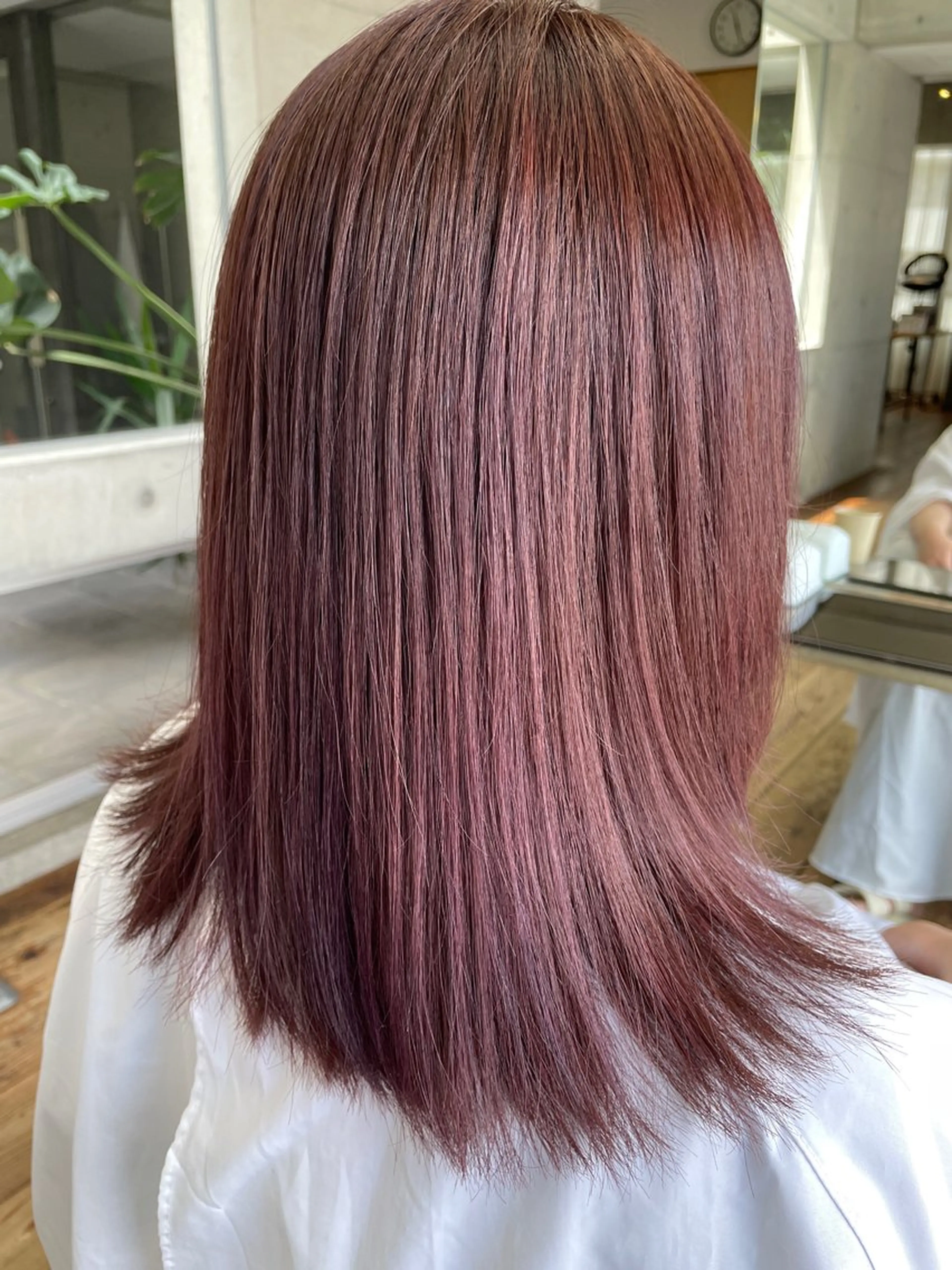 ミディアム カラー ブリーチ 透明感カラー ラベンダーカラー ブリーチなしカラー ピンクカラー ROUTE KOUTAのヘアスタイル