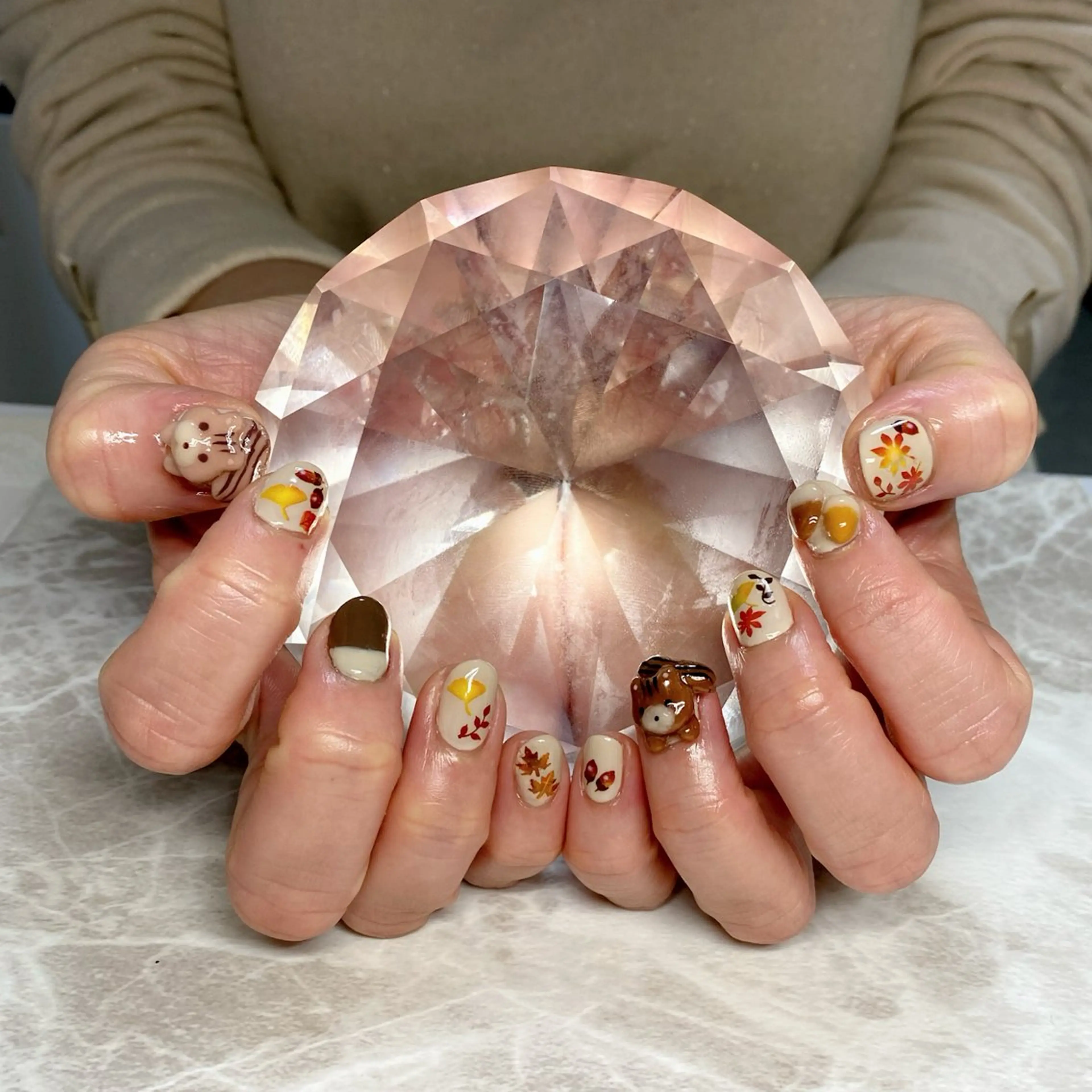 ネイル ハンドネイル ゆぴねいる所属・ゆぴねいる yupinailのネイルデザイン