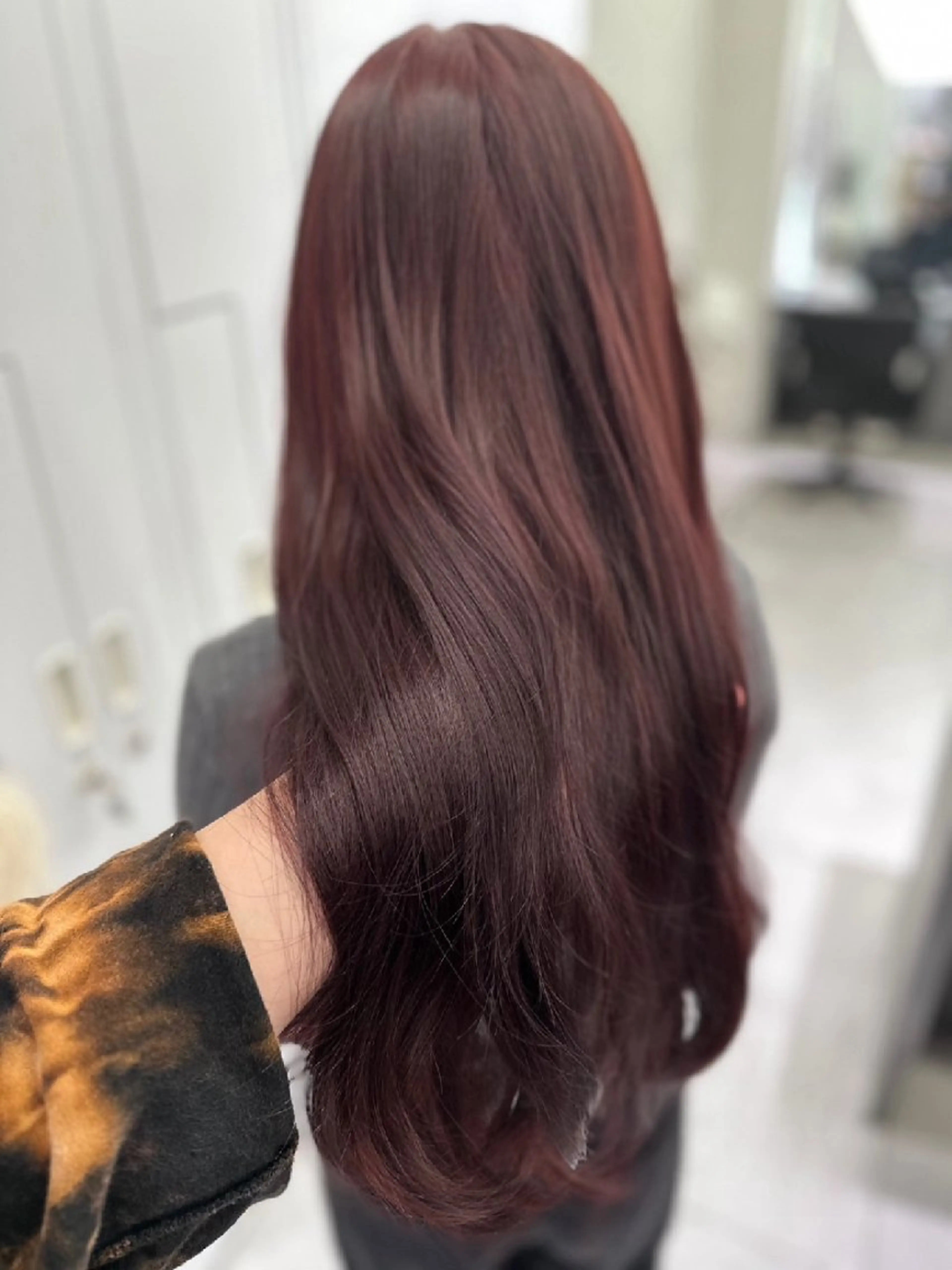 ロング カラー ブリーチ ブラウンカラー ブリーチなしカラー レッドカラー レッドブラウン ヘアカラー トリートメント ate.心斎橋 髪質改善のヘアスタイル