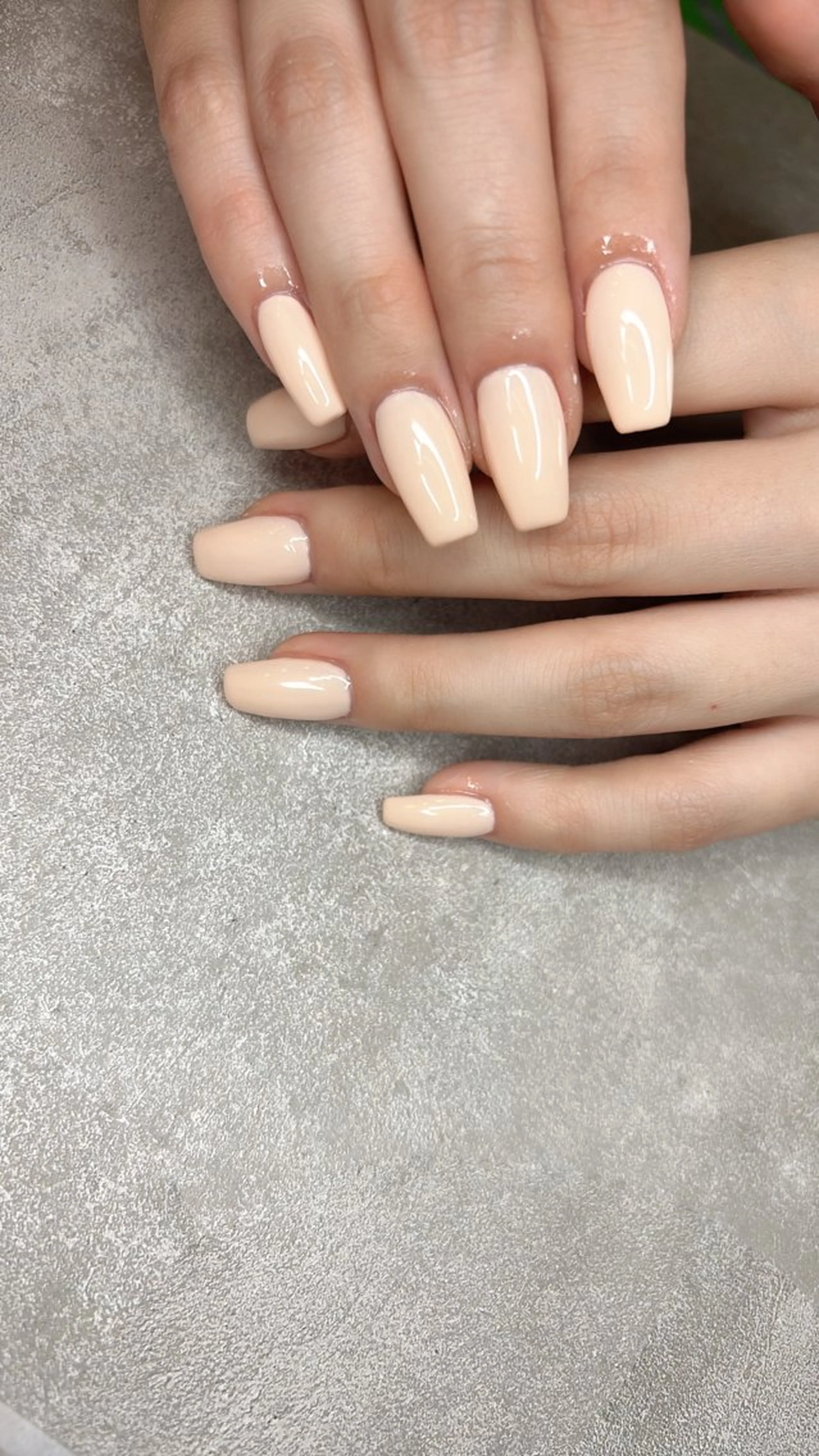 ネイル 韓国ネイル ロングネイル 持ち込み ワンカラーネイル シンプルネイル ハンドネイル happiness nailのネイルデザイン