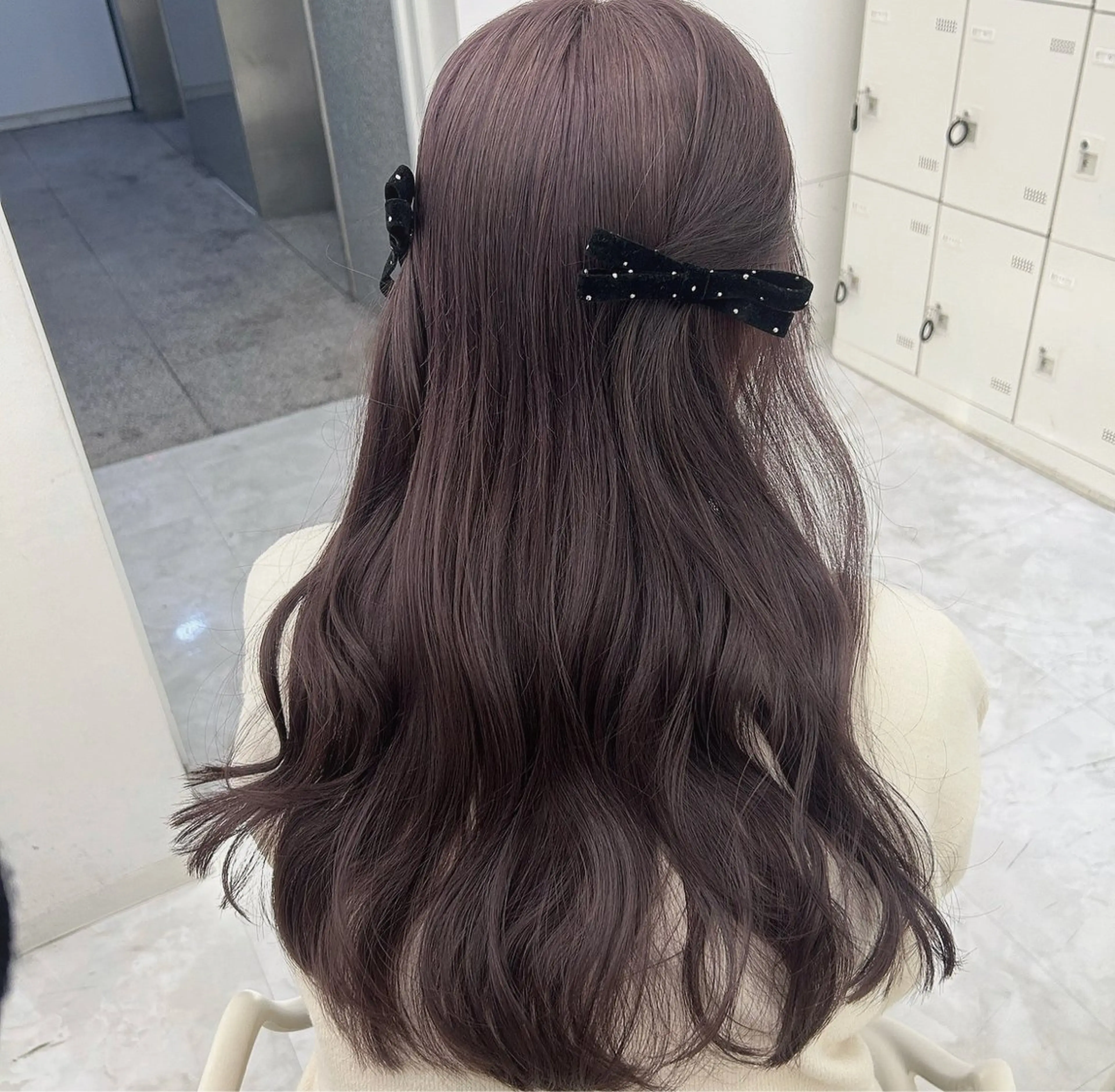ロング ラベンダーベージュ ヘアカラー トリートメント 淡色ラベンダー♡ ニーナ🎀🦙のヘアスタイル