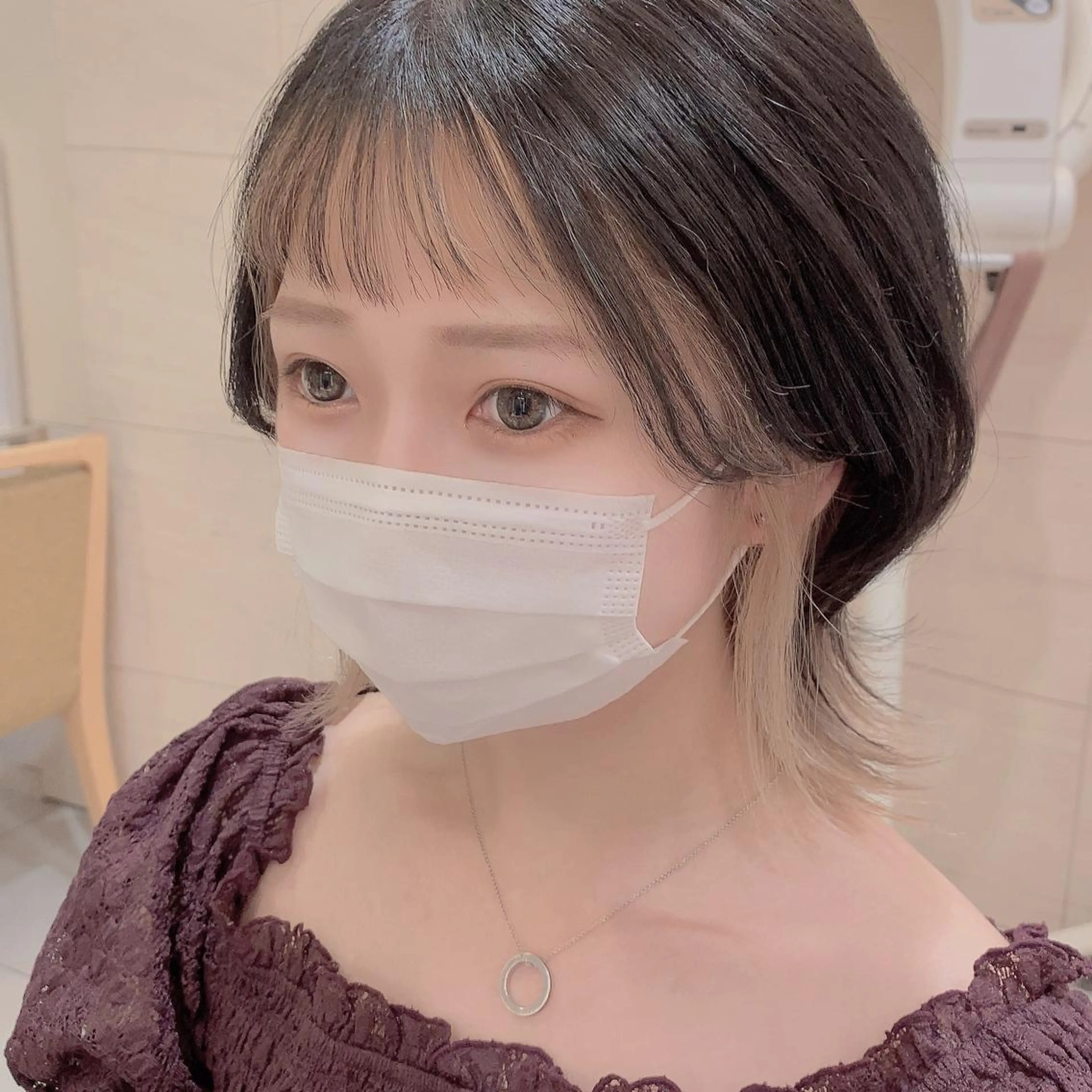 ショート カラー デザインカラー ウルフカット MITSUKI🤍 モテ髪×韓国レイヤーのヘアスタイル