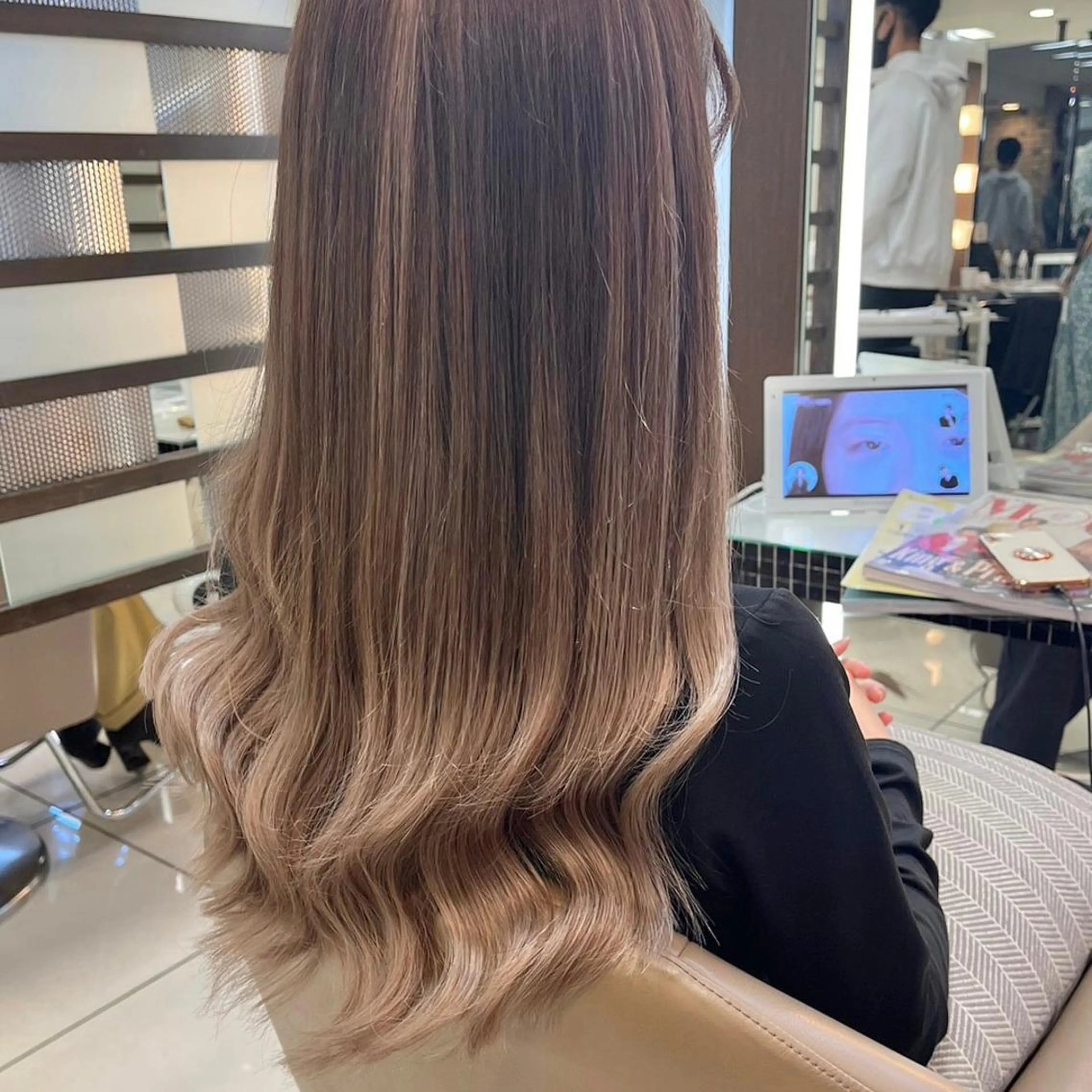 セミロング ヘアカラー エクステ エクステ指名数 No.1💖ゆい🌈のヘアスタイル