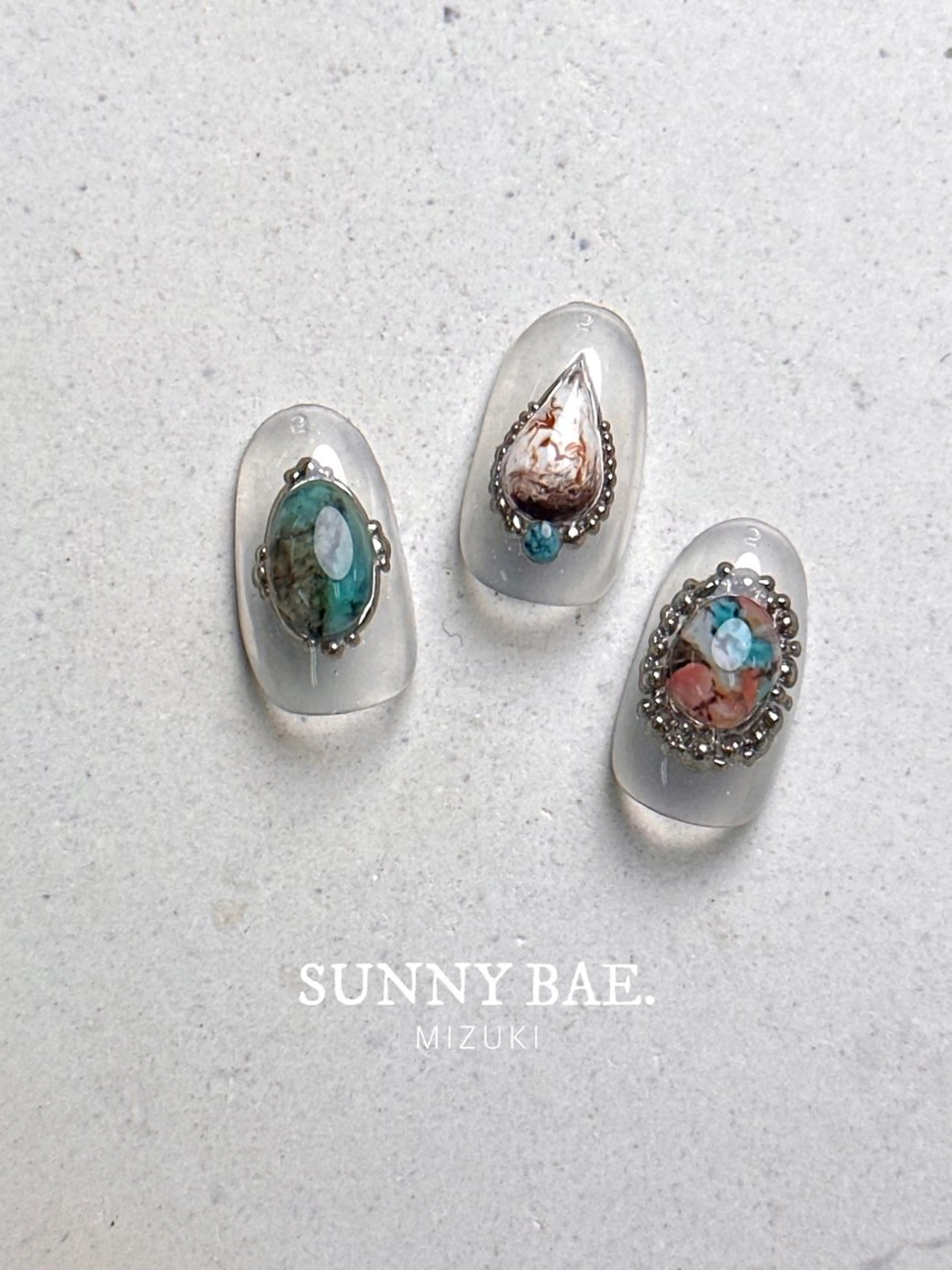 ネイル アートネイル 大理石ネイル(マーブル) ミラーネイル ハンドネイル SUNNY BAE. 🌼MIZUKIのネイルデザイン