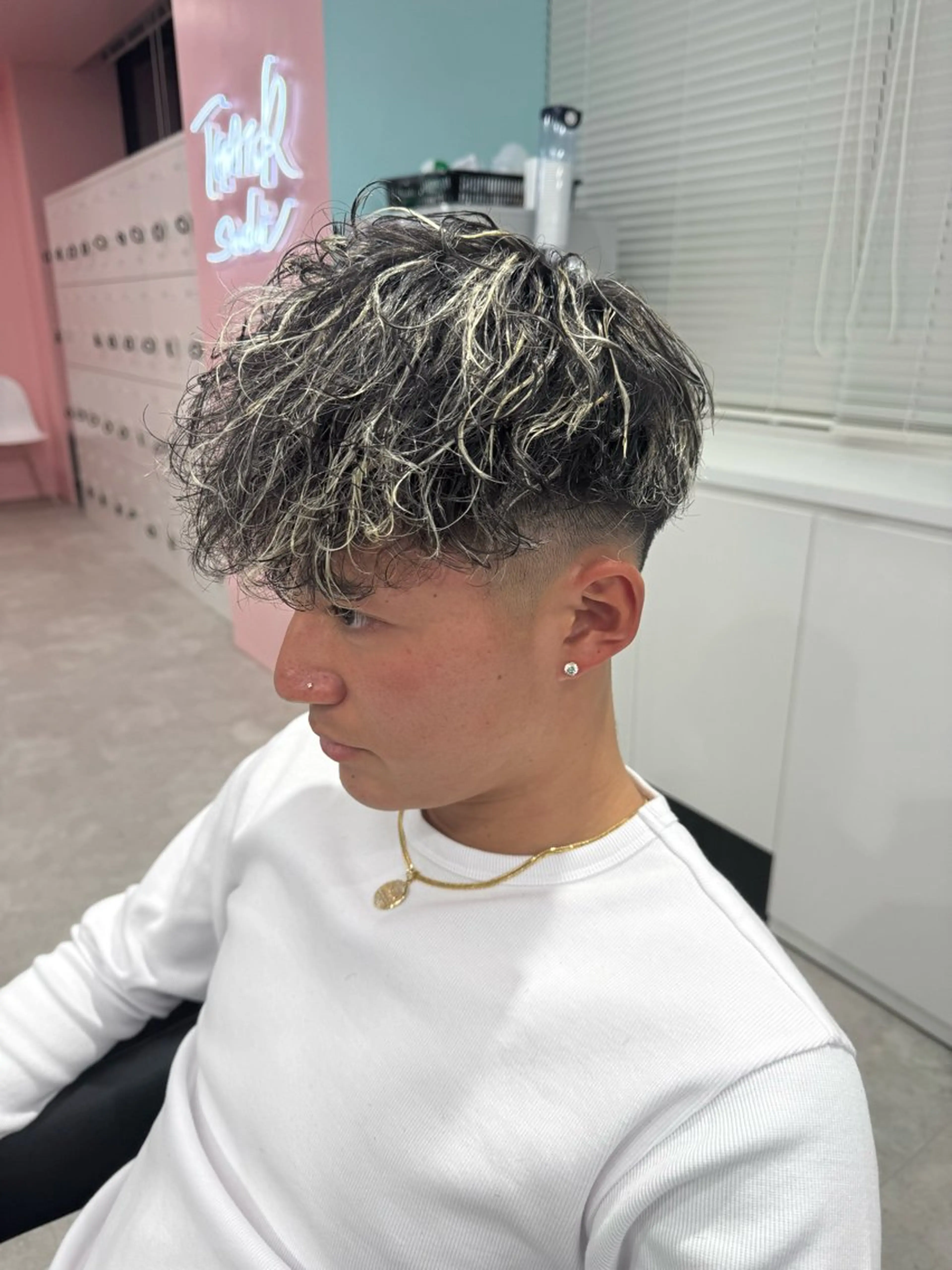 メンズ カット パーマ ⛄️レイヤー⛄透明感 ⛄️kyotaroのヘアスタイル