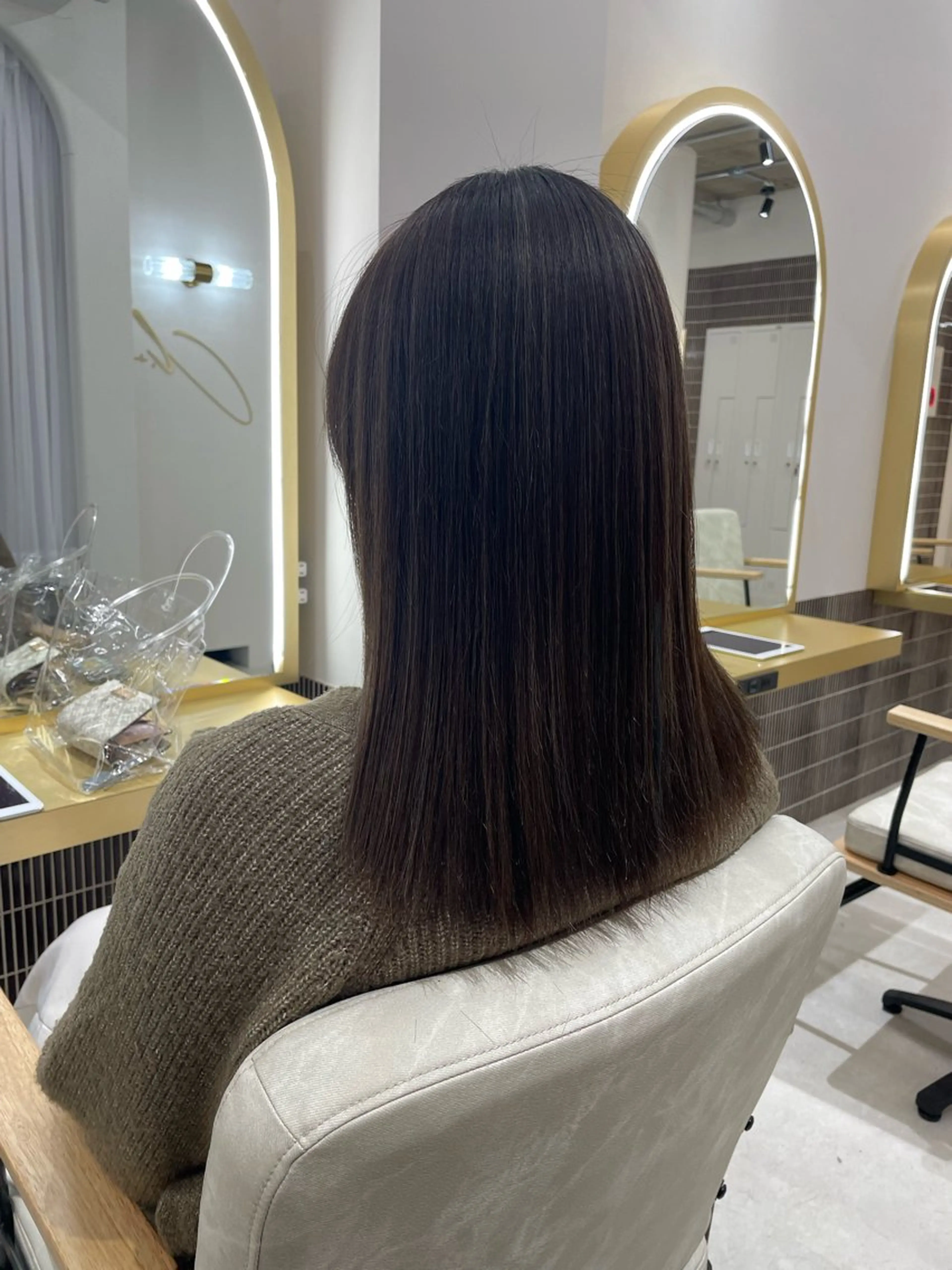 カラー ハイライトカラー i.+odori所属・‎🤍Miu‎🤍 レイヤーカット‎🤍のヘアスタイル