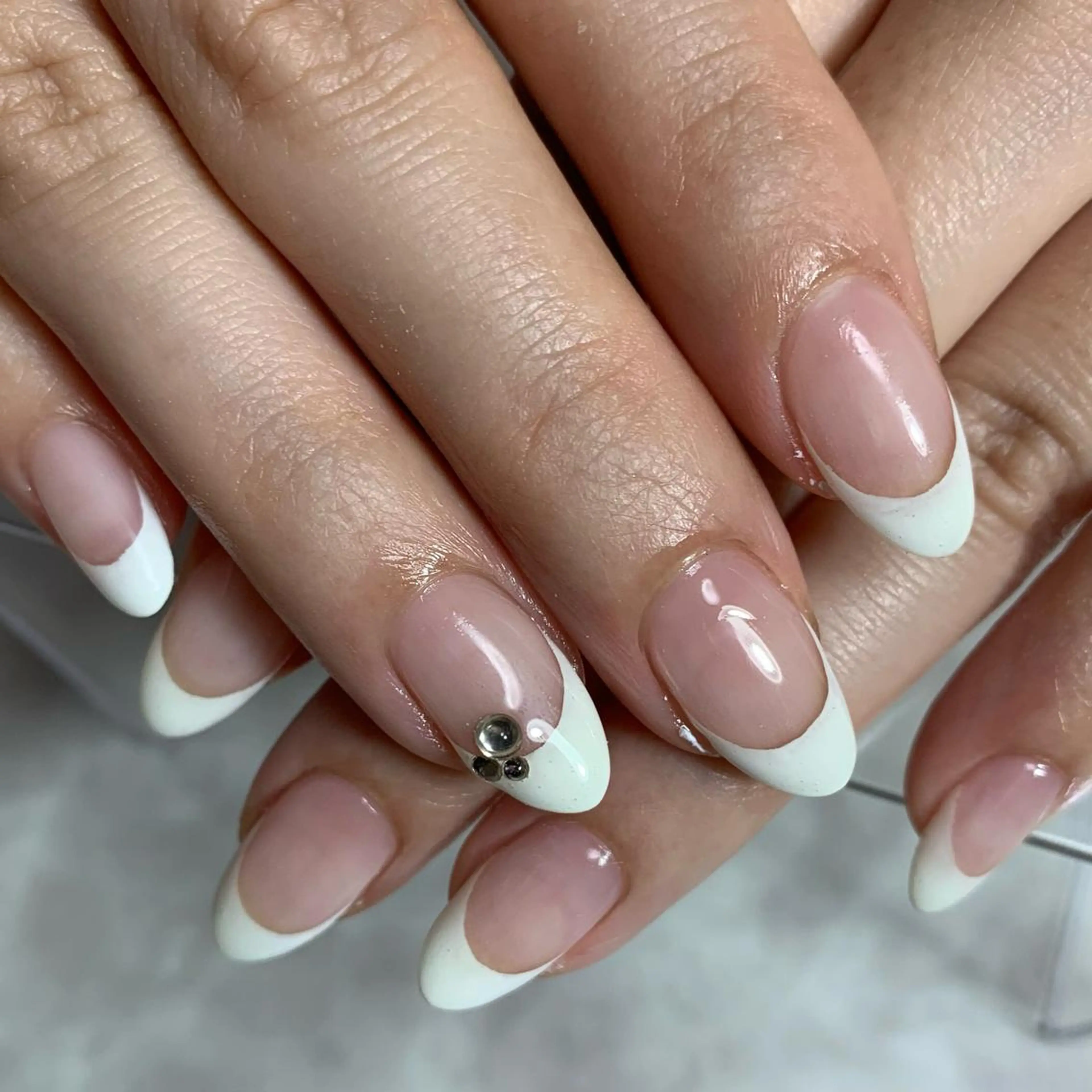 ネイル フレンチネイル salon Hush Hushのネイルデザイン