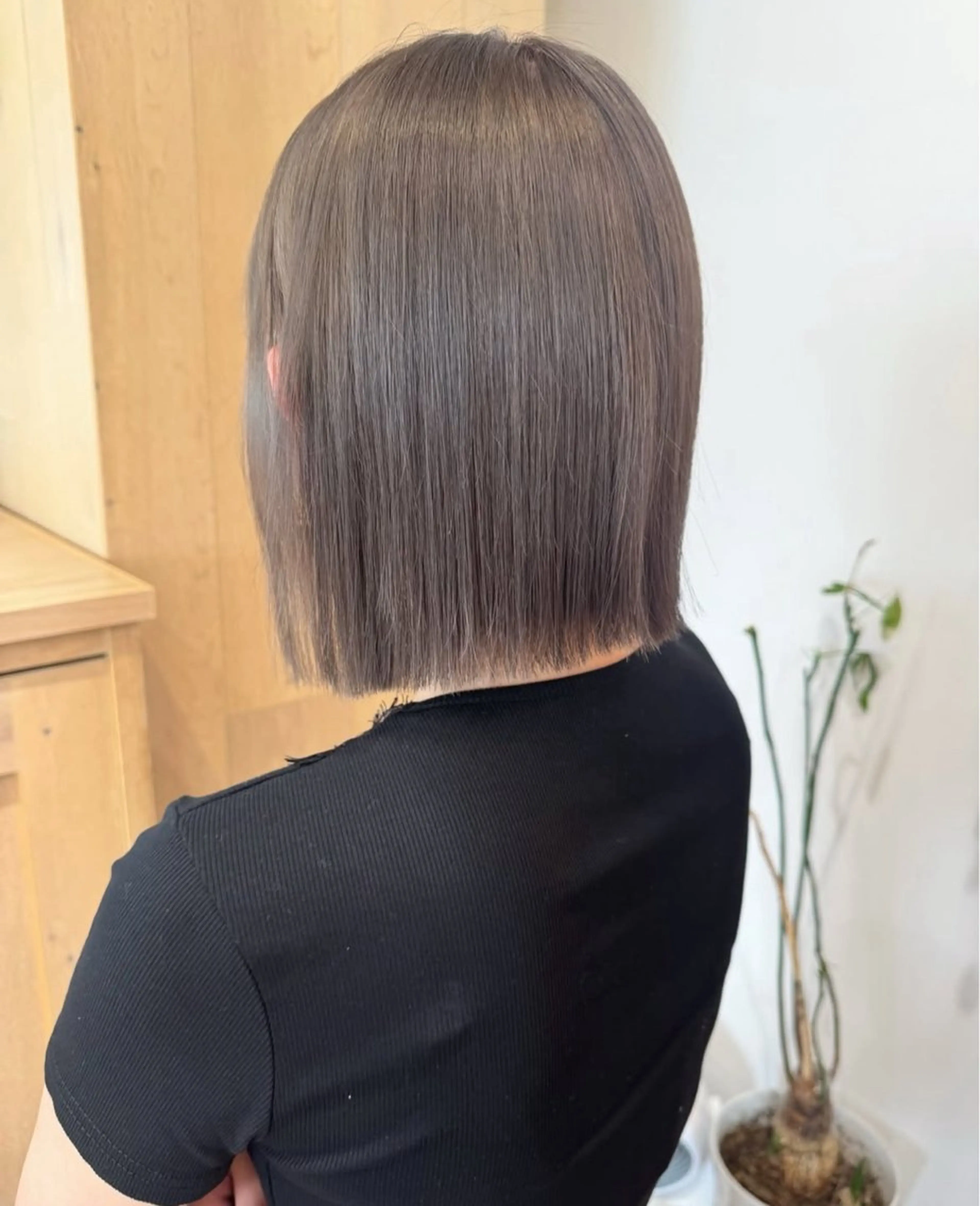 ミディアム カラー ベージュカラー 透明感カラー ハイトーンカラー ヘアカラー 名古屋美容師/ moeのヘアスタイル