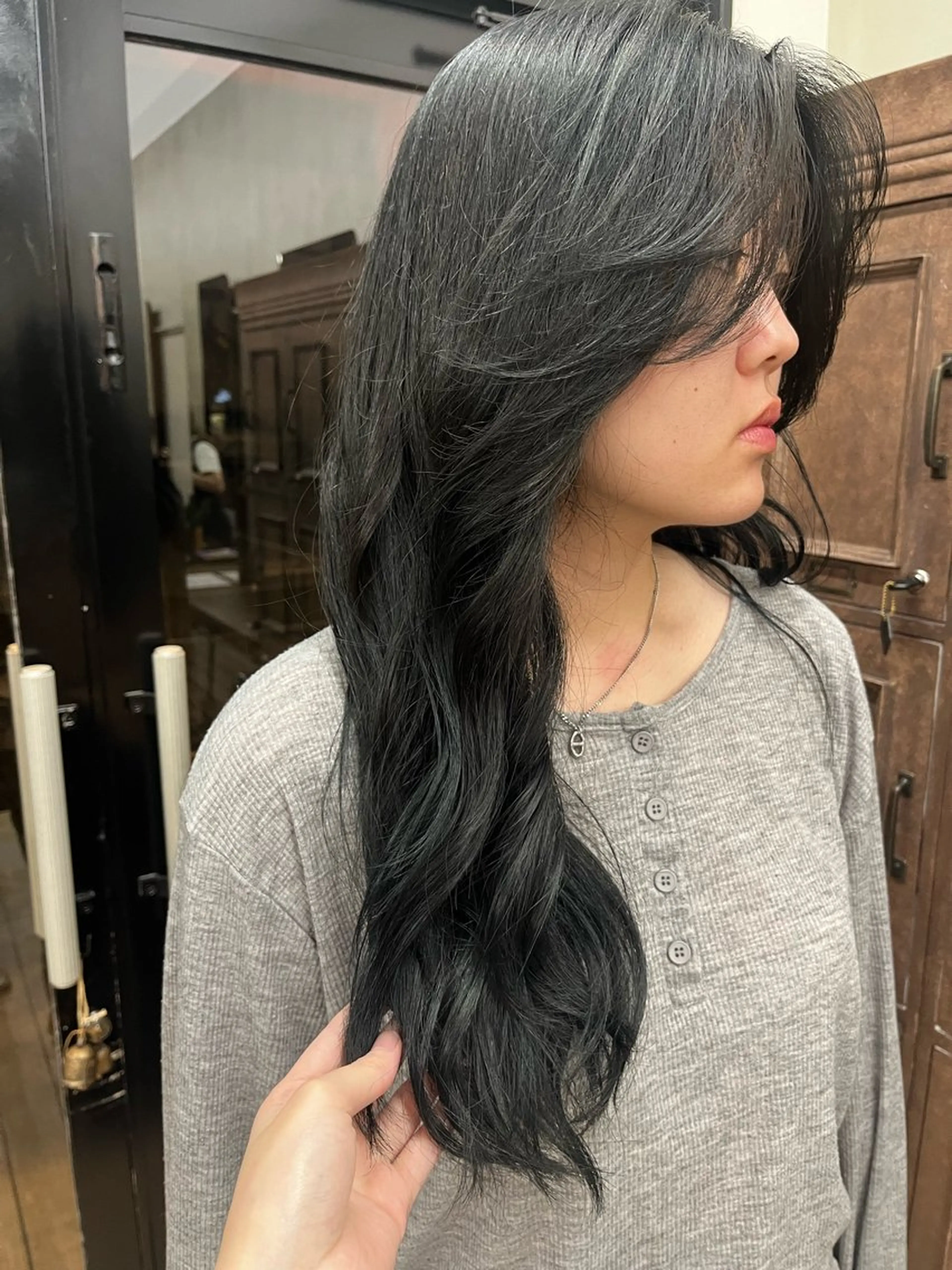 ロング カラー 黒髪 ブルーカラー ブルーブラック Keina/ ボブカットモデル募集のヘアスタイル