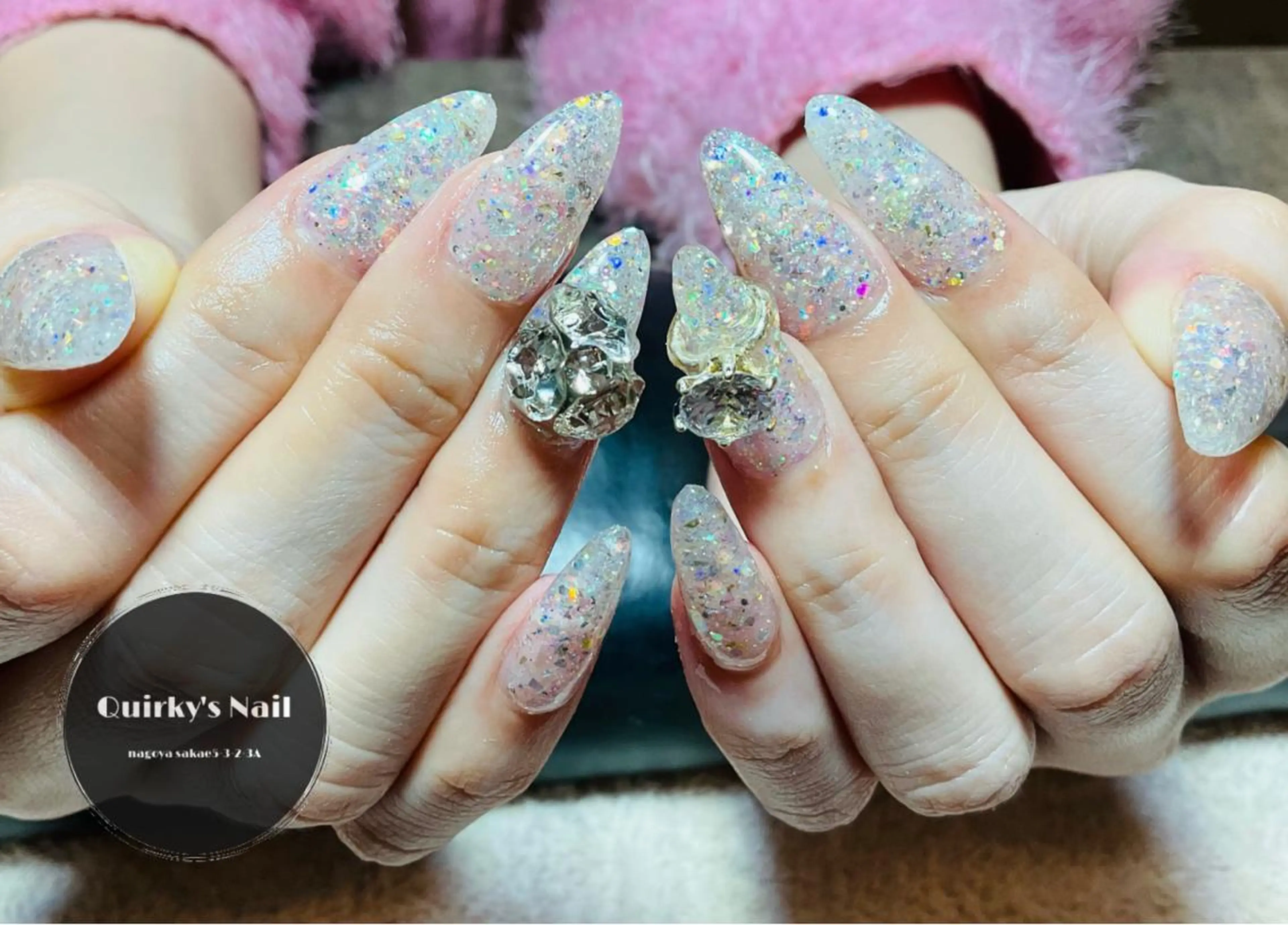 ネイル アートネイル オーロラネイル ジェルネイル ラメ(グリッター) ワンカラーネイル Quirky's Nail【栄店】のネイルデザイン