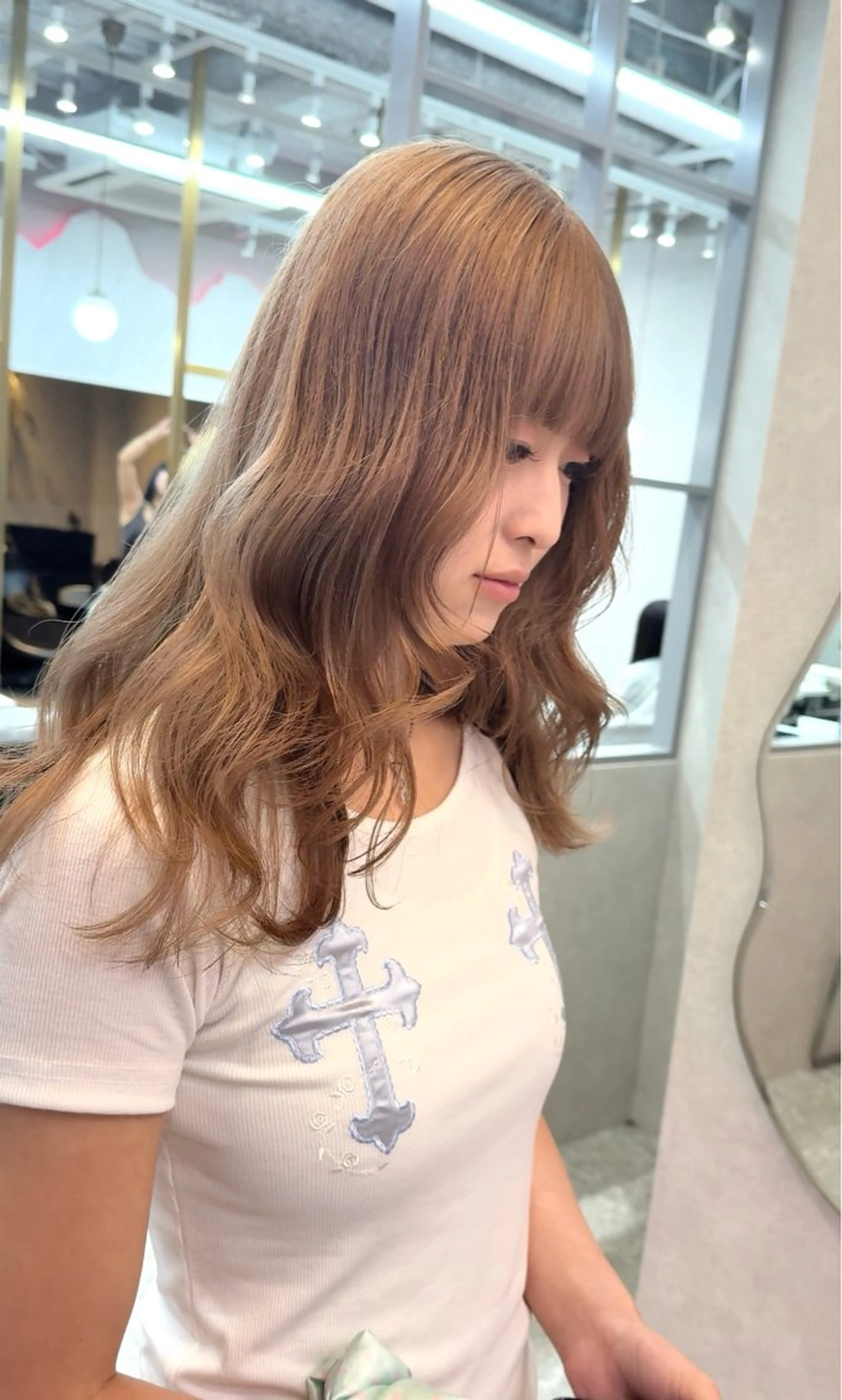 セミロング カラー ヘアカラー トリートメント ケアブリーチ 韓国レイヤーKYONのヘアスタイル