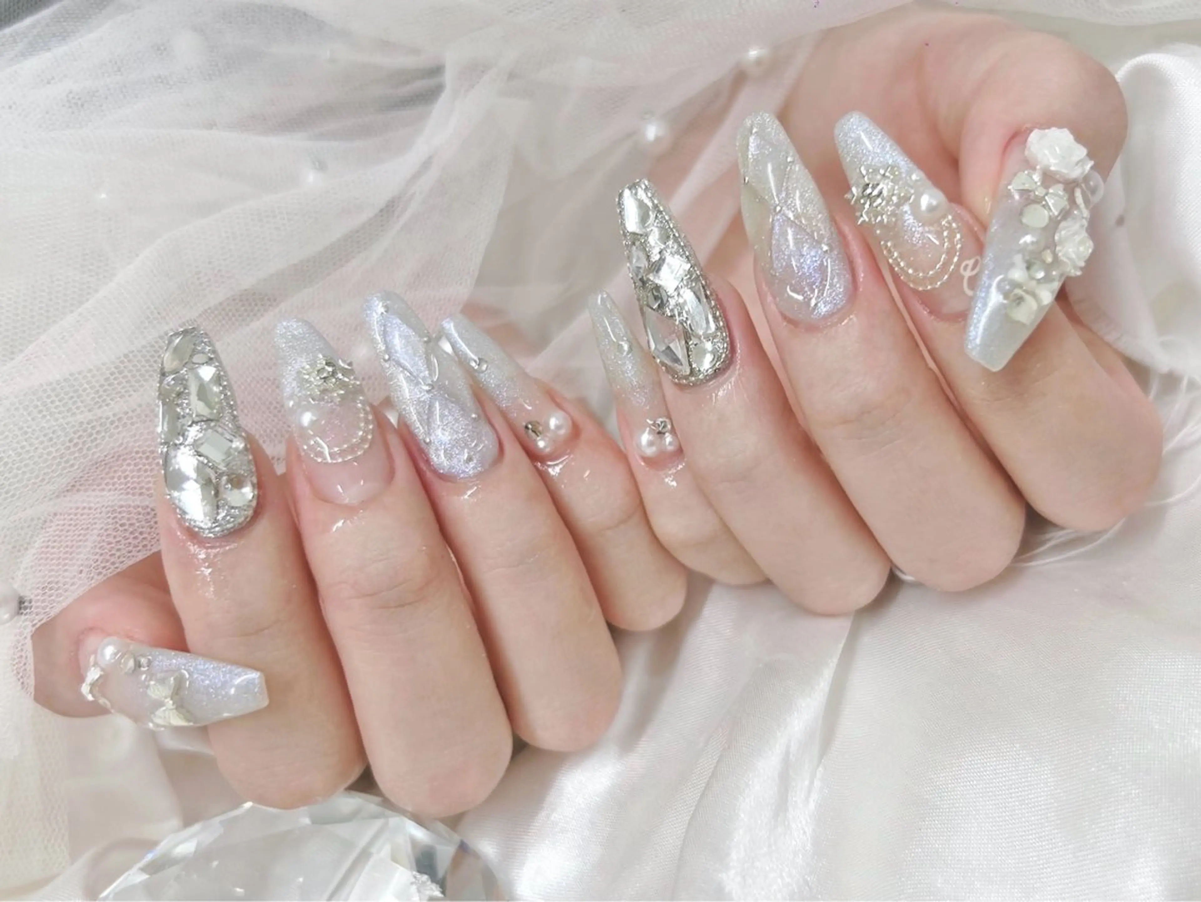 ロング ハンドネイル Nailsalon Angeのネイルデザイン