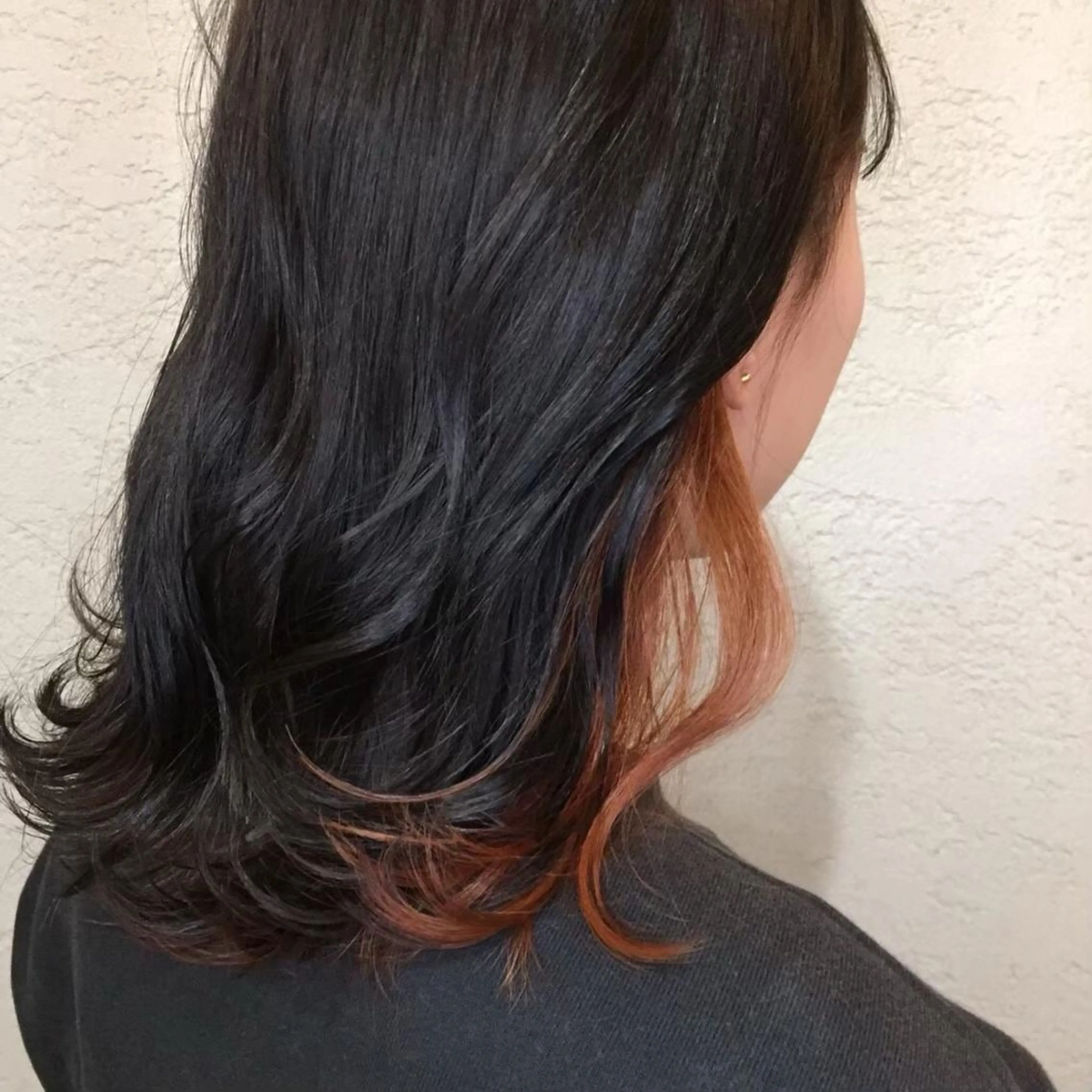 ミディアム カラー ヘアアレンジ オレンジ オルチャンヘア ヘアカラー トリートメント 韓国×巻ける髪質改善 💍maki💍のヘアスタイル