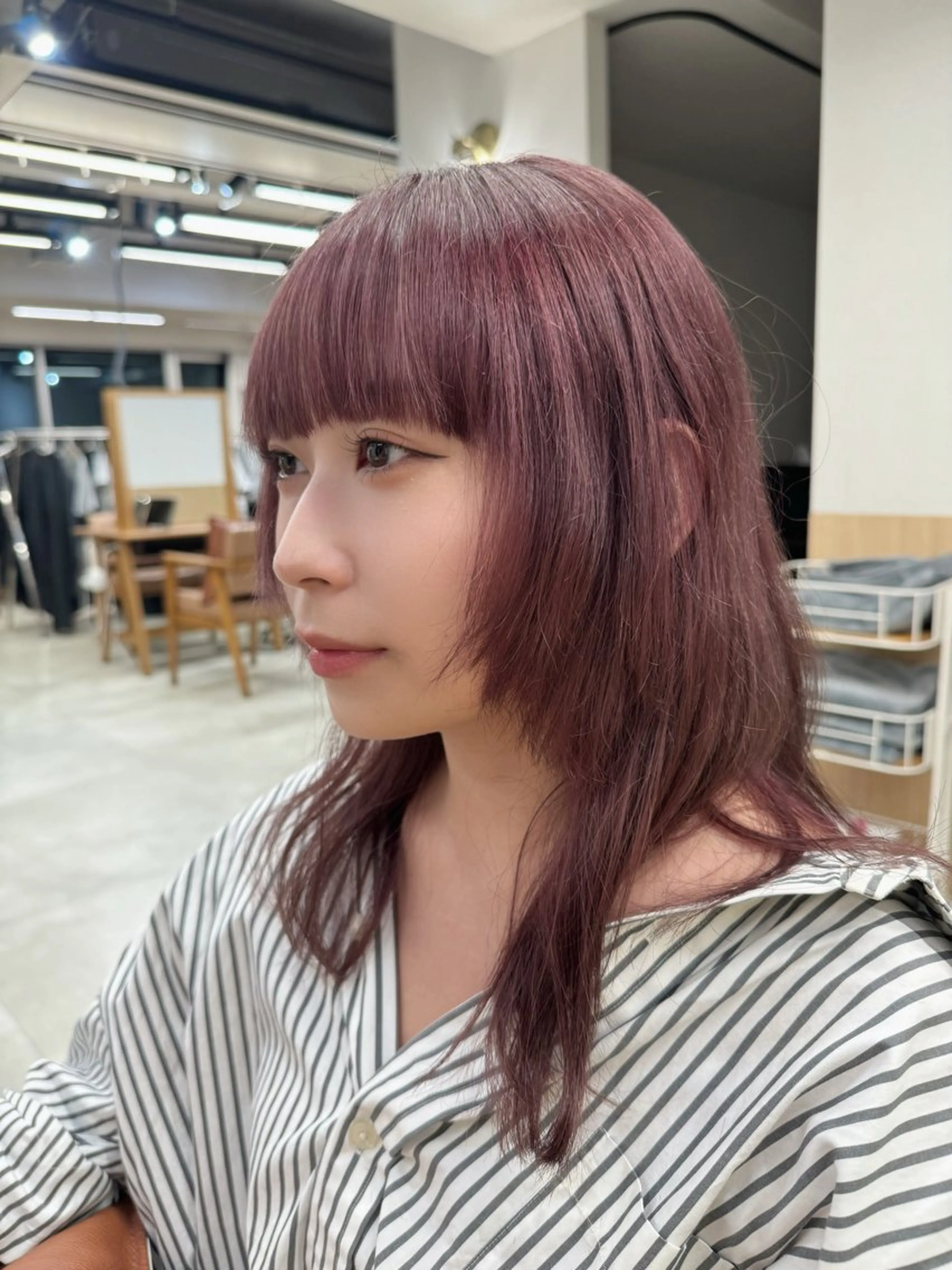 ミディアム カラー 透明感カラー ラベンダーカラー ラベンダーピンク ピンクカラー 小顔カット ヘアカラー トリートメント 銀座/インナーカラー /ハイライト/せいぎのヘアスタイル