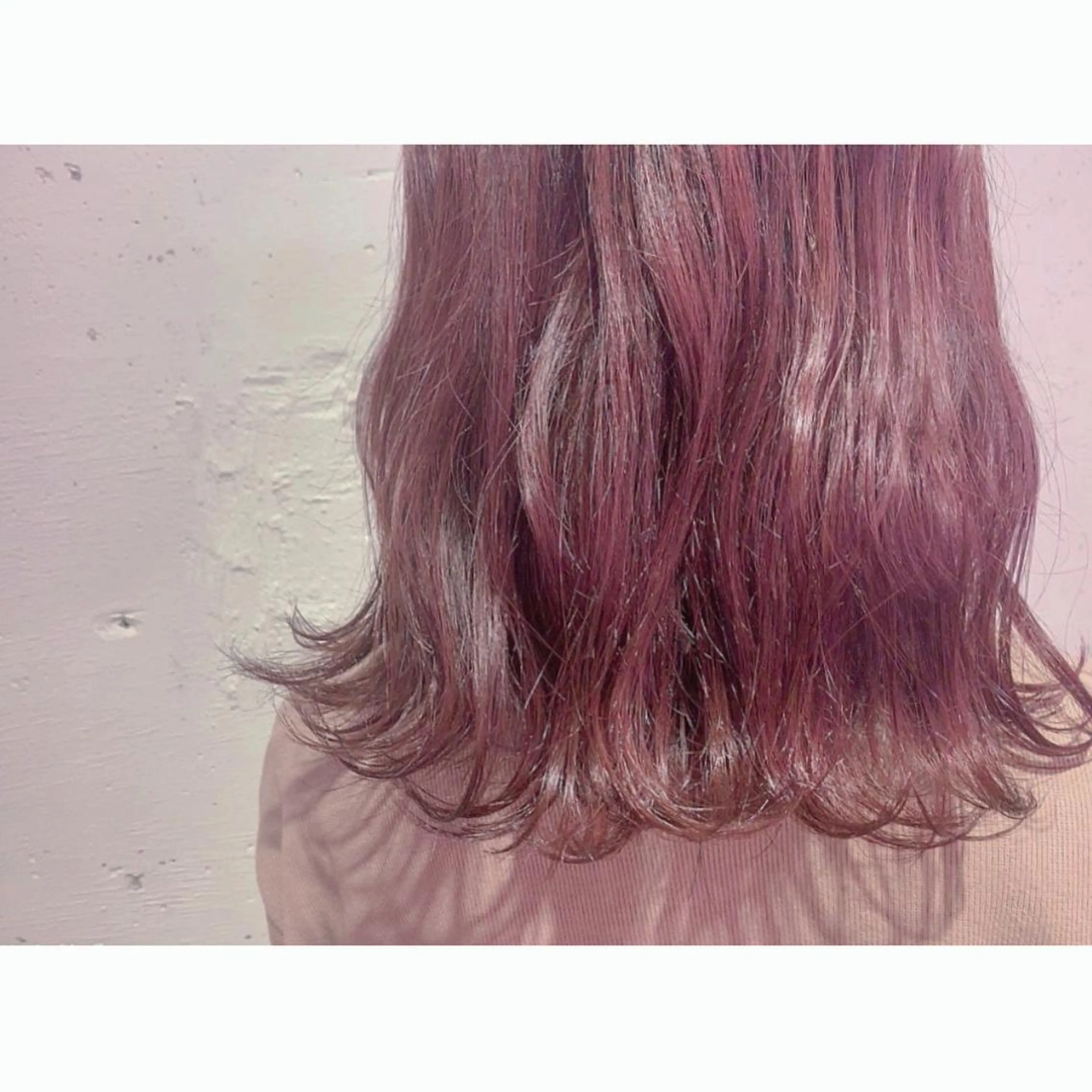 ミディアム ピンクブラウン 髙橋 優菜のヘアスタイル