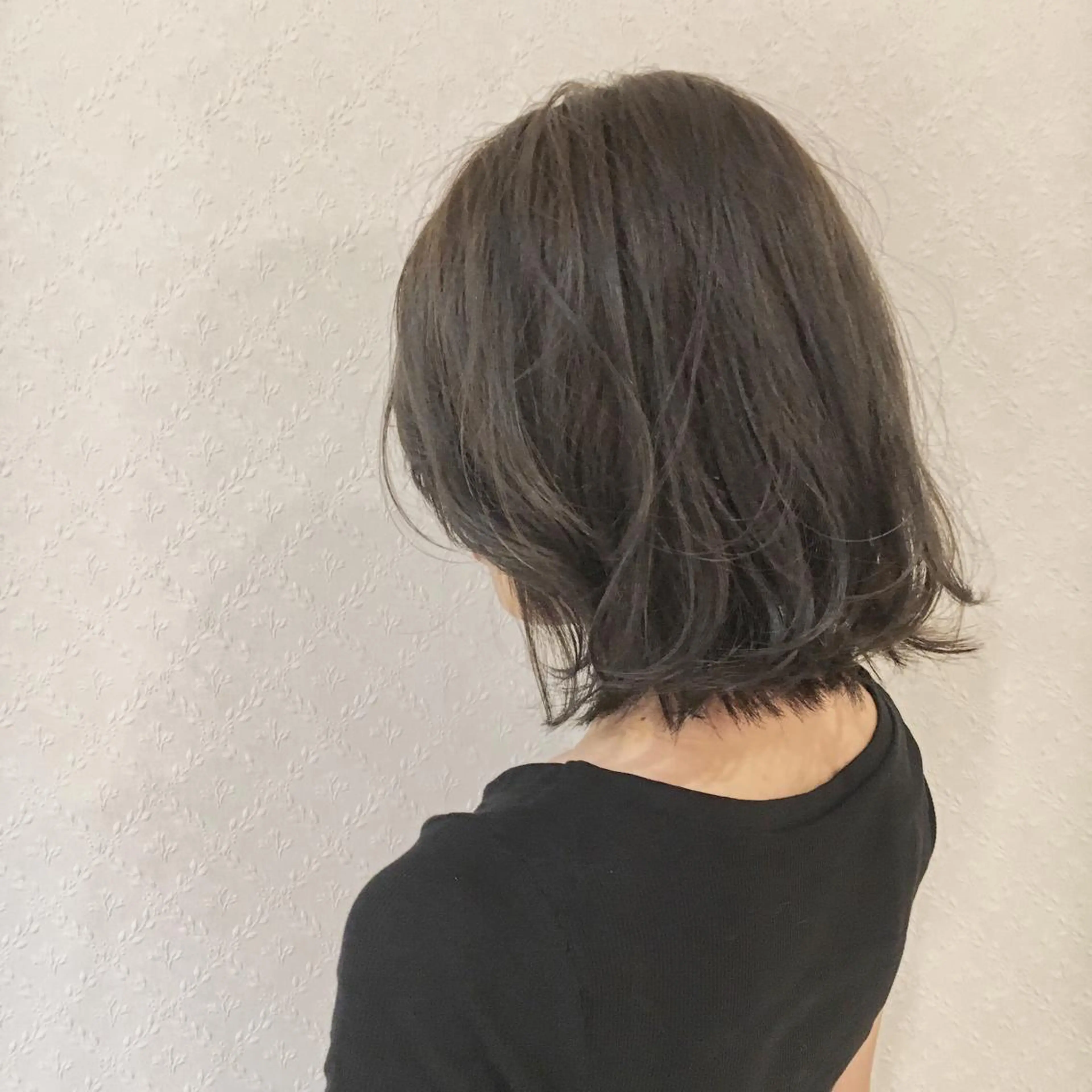 ミディアム カラー 宮内 真乃のヘアスタイル