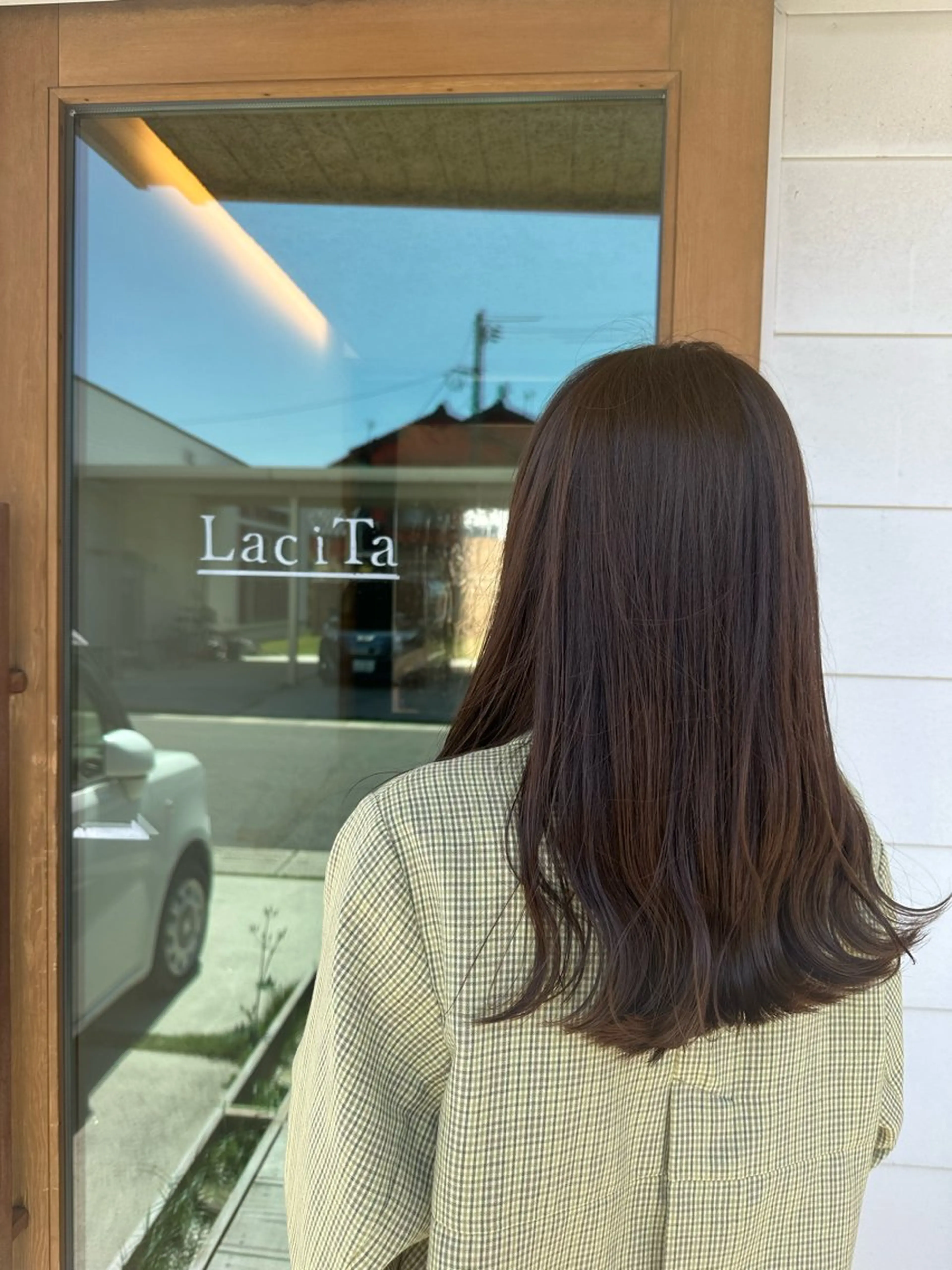 カラー ブラウンカラー マットブラウン ヘアカラー トリートメント LaciTa hair design所属・長谷川 那奈のヘアスタイル